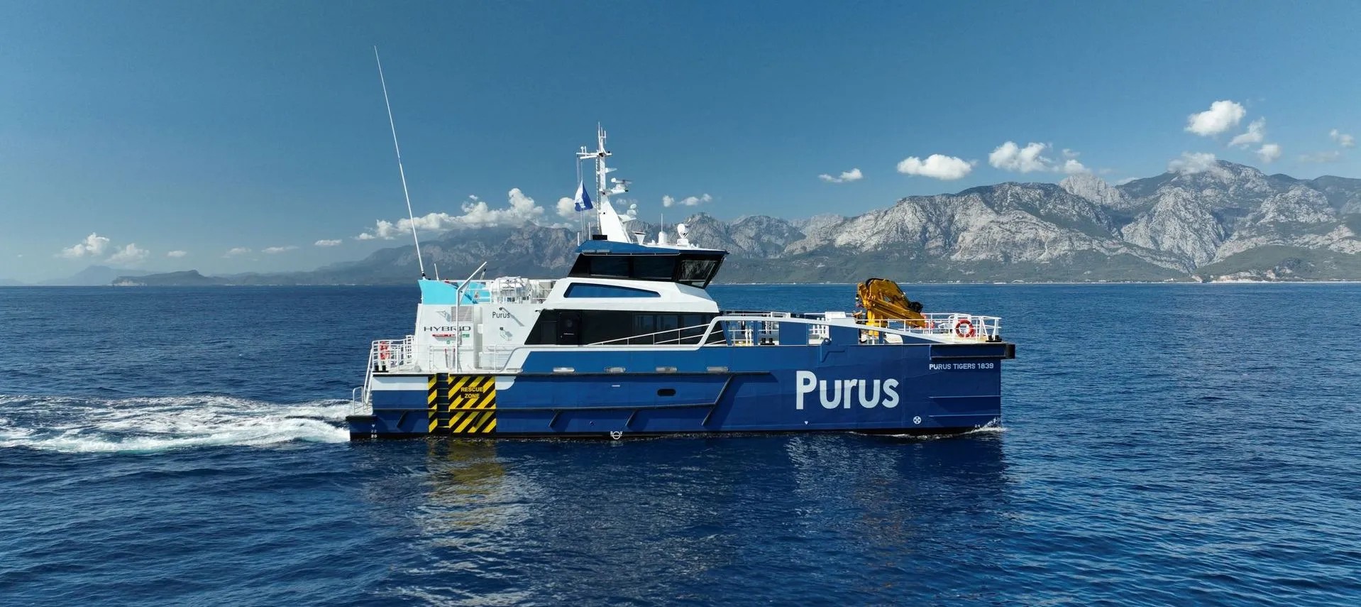  Scottish East Coast - PURUS REDCAR         transiting Forth & Tay Coast
