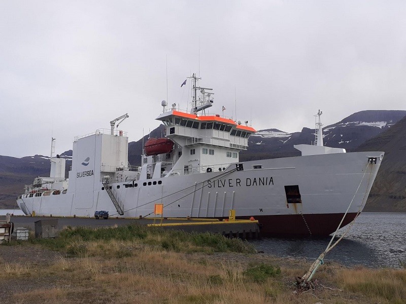  Scottish East Coast - SILVER DANIA transiting Aberdeenshire Coast