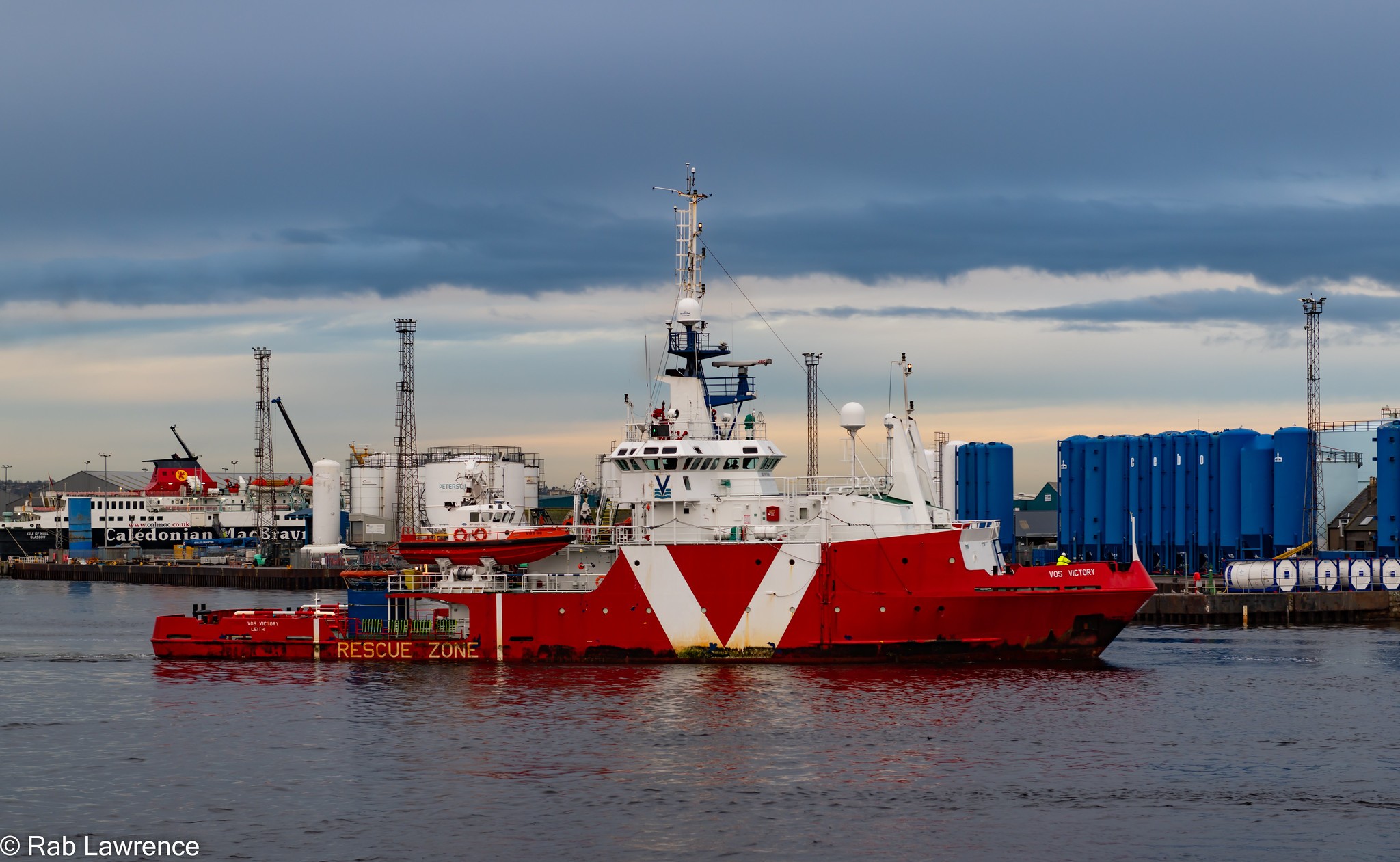  Scottish East Coast - VOS VICTORY transiting Aberdeenshire Coast