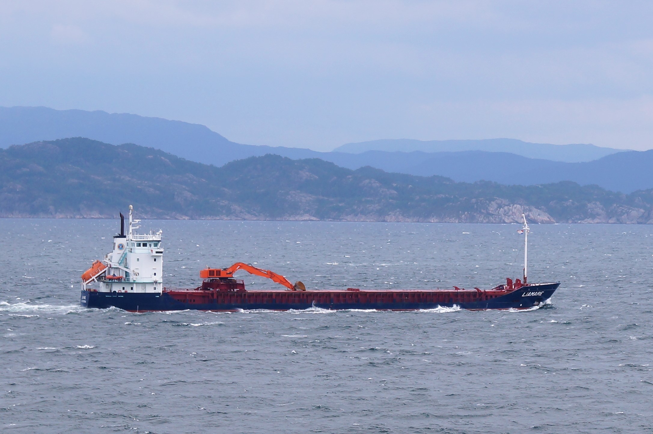 Transit: LIAMARE              entering English South Coast at The Dover Strait