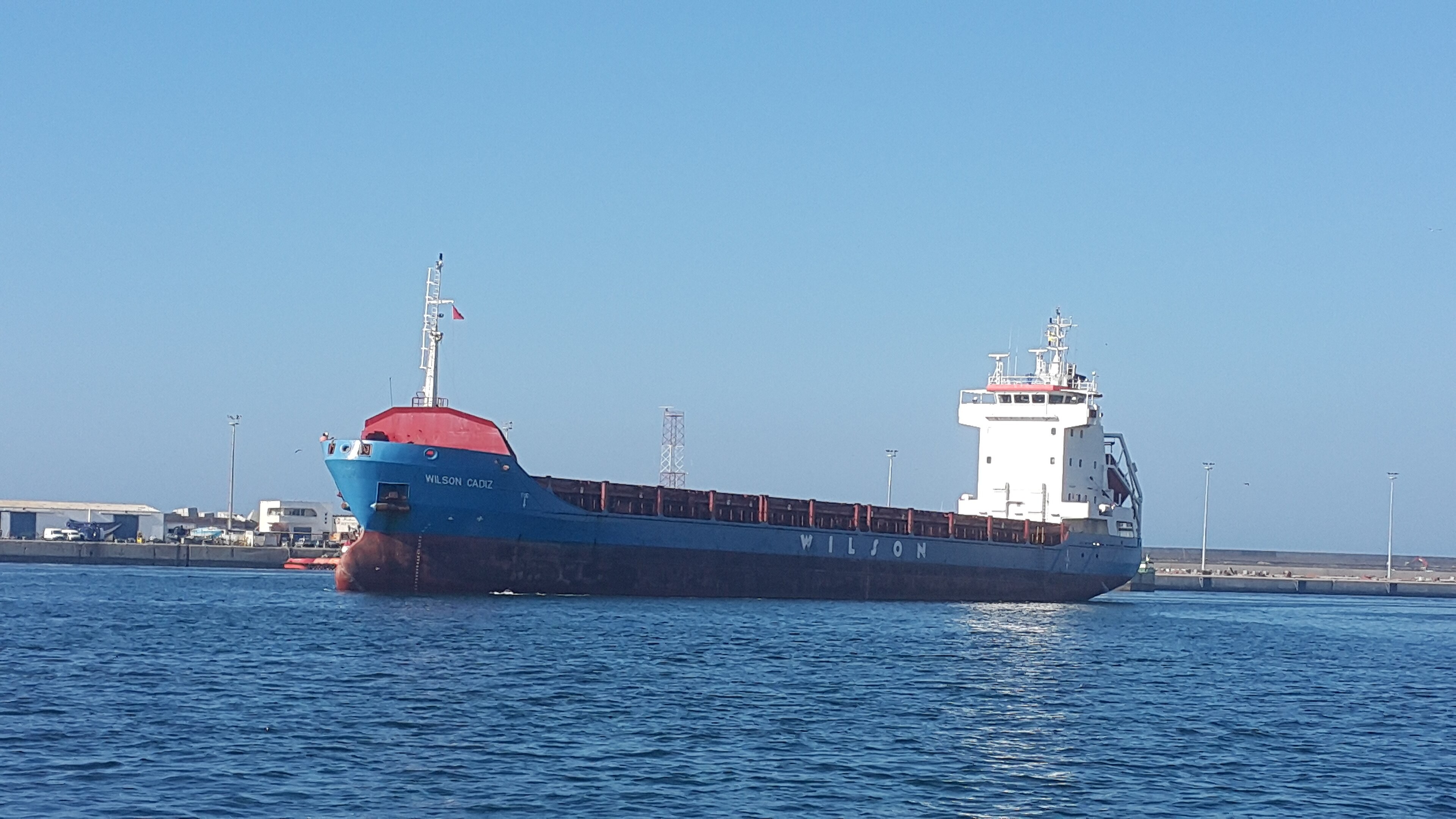 Transit: WILSON CADIZ         entering English South Coast at The Dover Strait