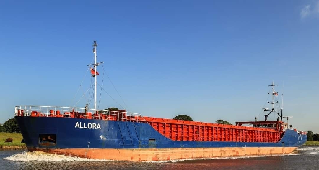 Transit: ALLORA               entering English South Coast at The Dover Strait