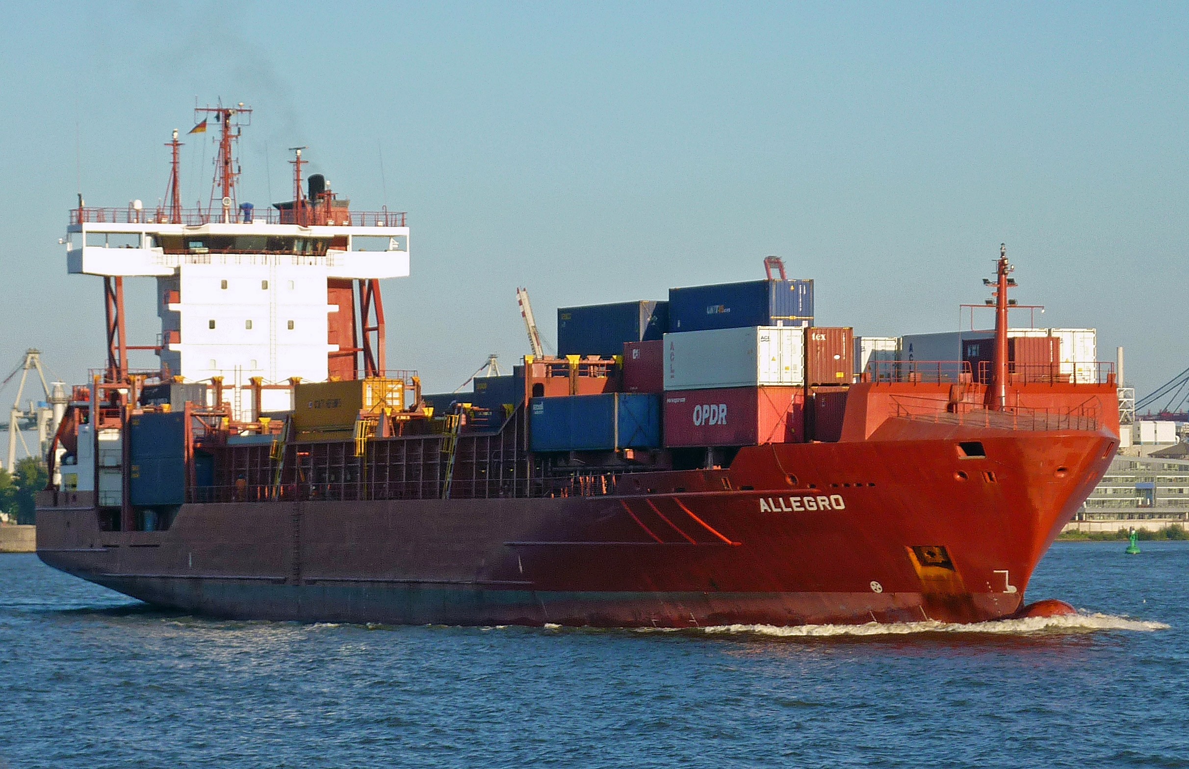 Transit: MIRIAM BORCHARD entering English South Coast at The Dover Strait