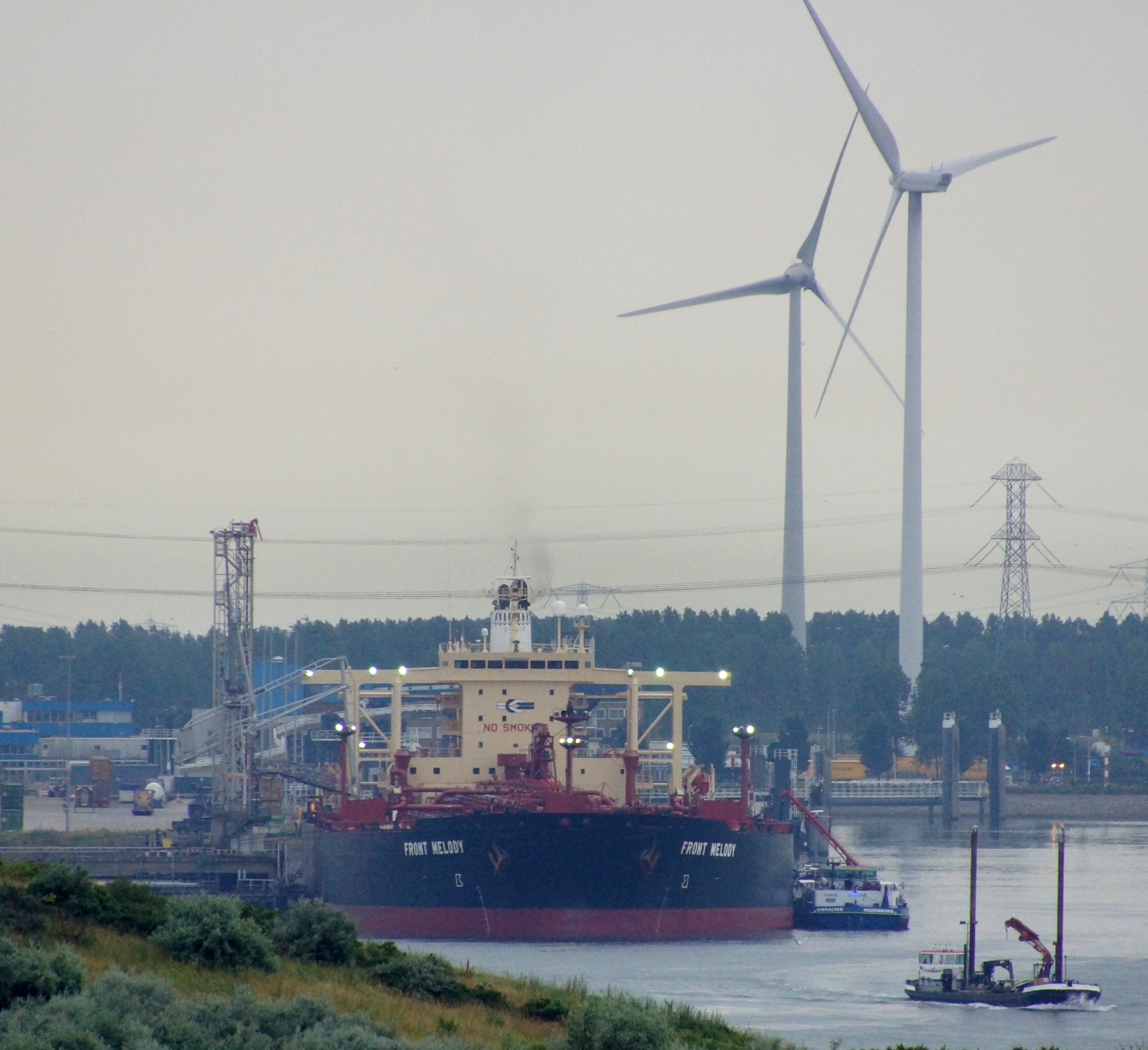 Transit: IZOLA entering English South Coast at The Dover Strait