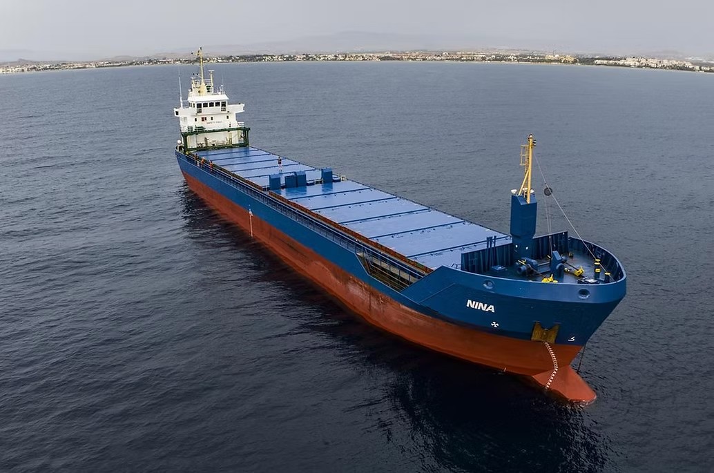 Transit: NINA entering English South Coast at The Dover Strait