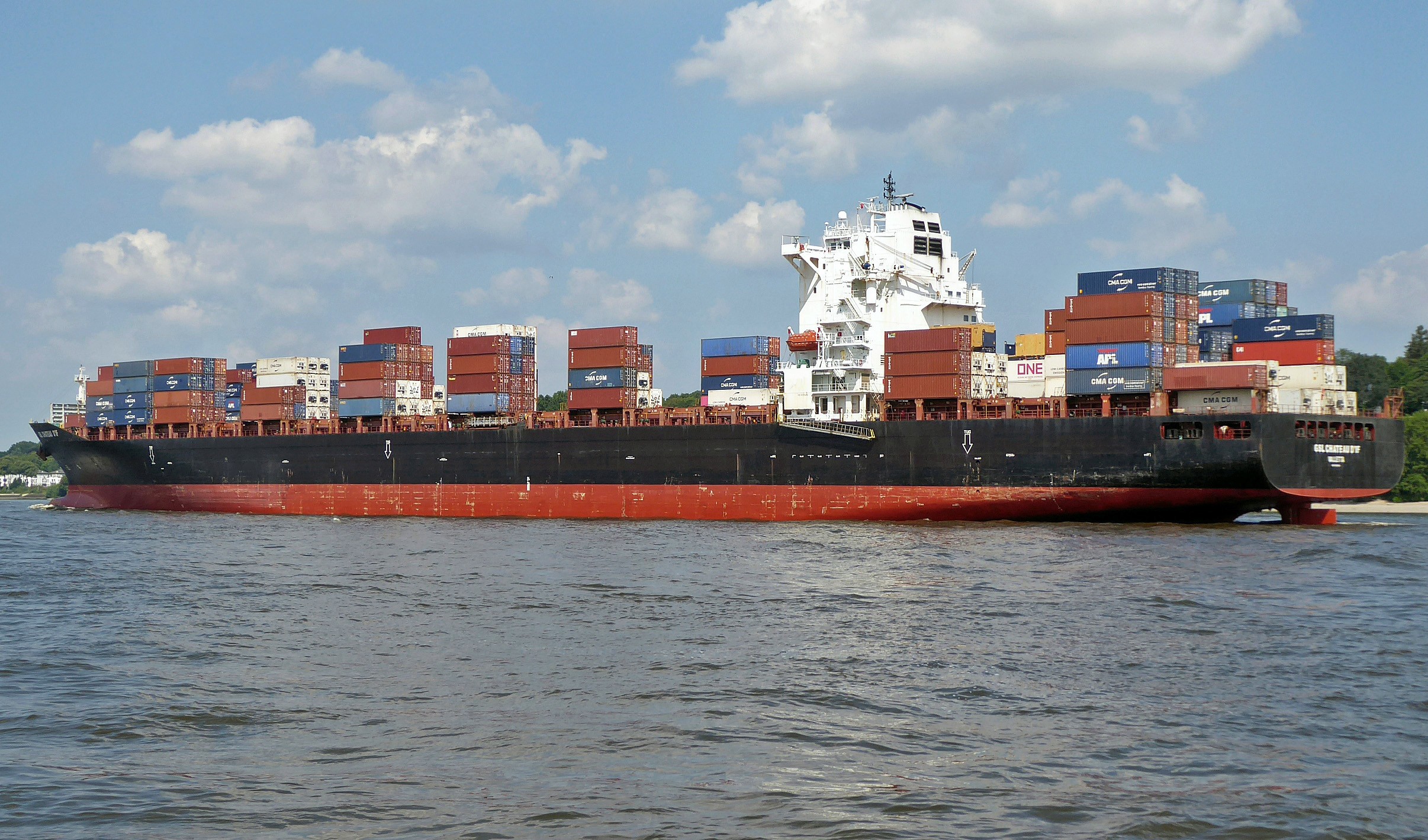 Transit: GSL CHATEAU D'IF entering English South Coast at The Dover Strait