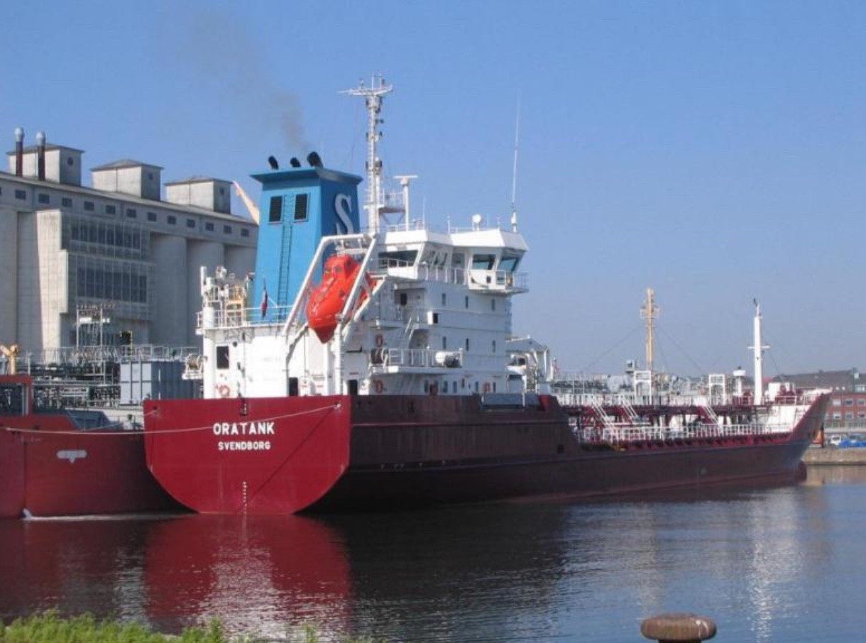  Irish Sea - ORATANK transiting Irish Sea off Anglesey