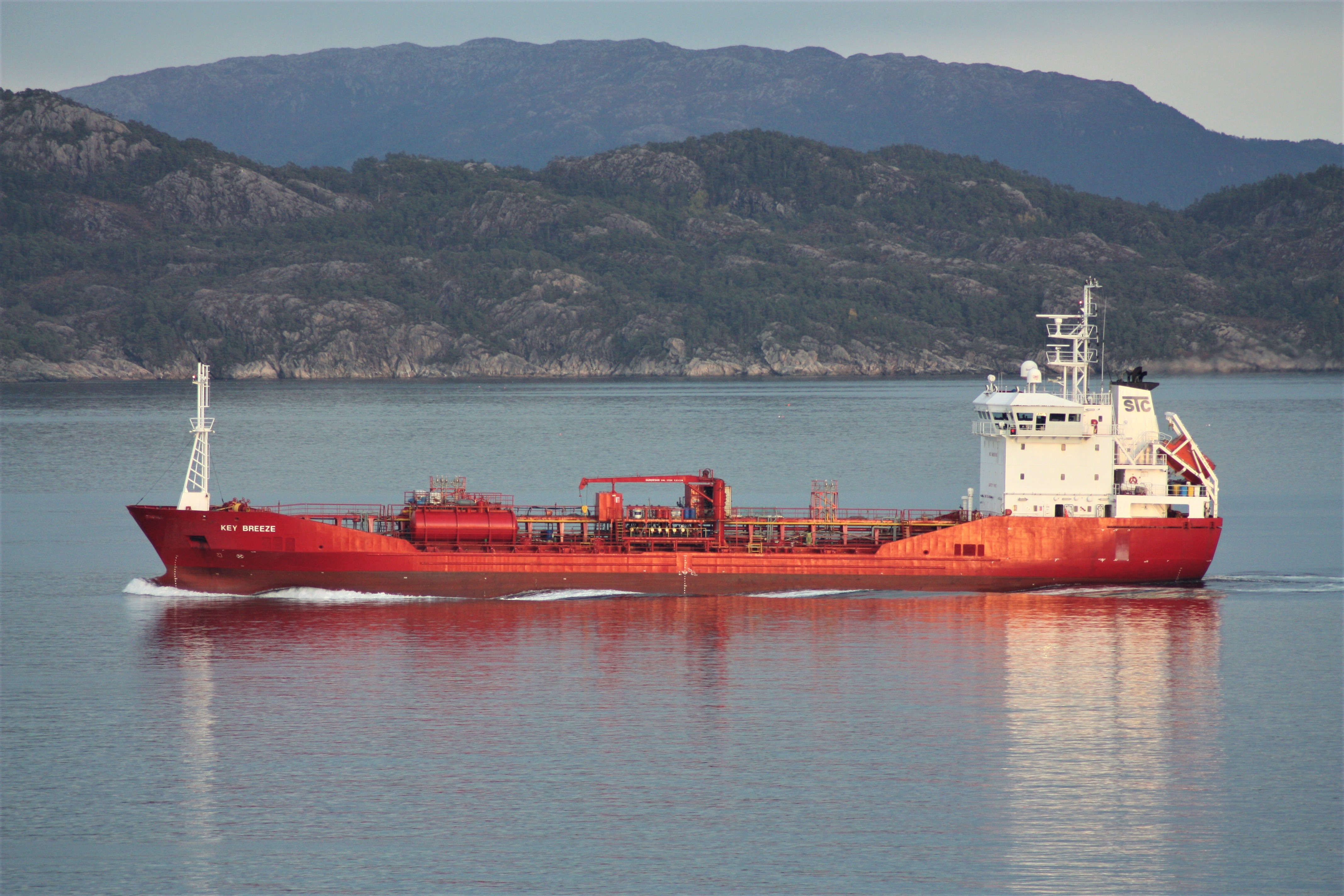 Irish Sea - KEY BREEZE           transiting Irish Sea off Wales