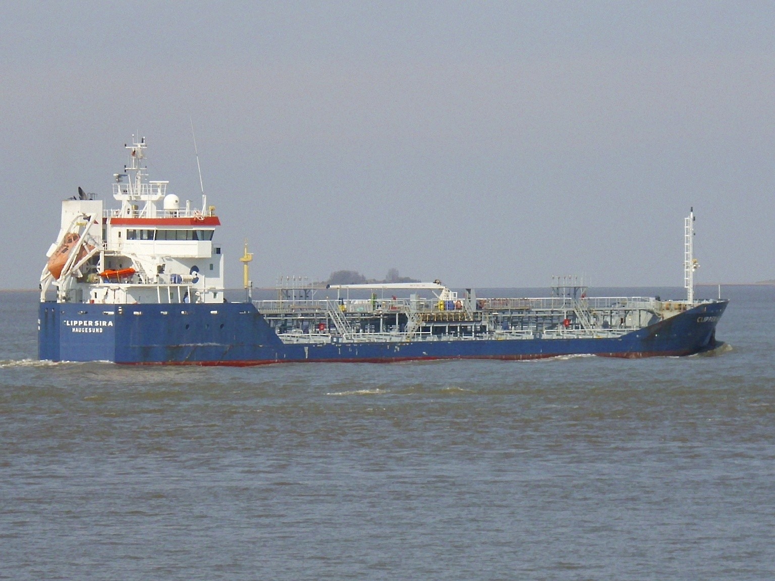  Irish Sea - NORDIC SIRA transiting Irish Sea off Wales