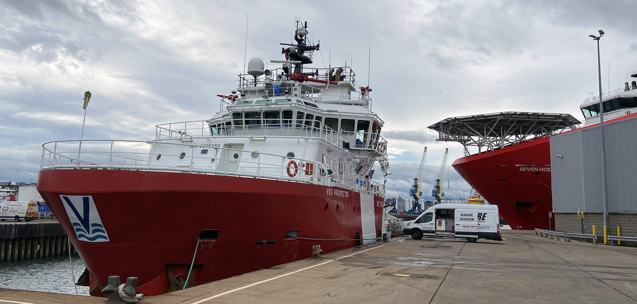  Scottish East Coast - VOS PROSPECTOR       transiting Aberdeenshire Coast