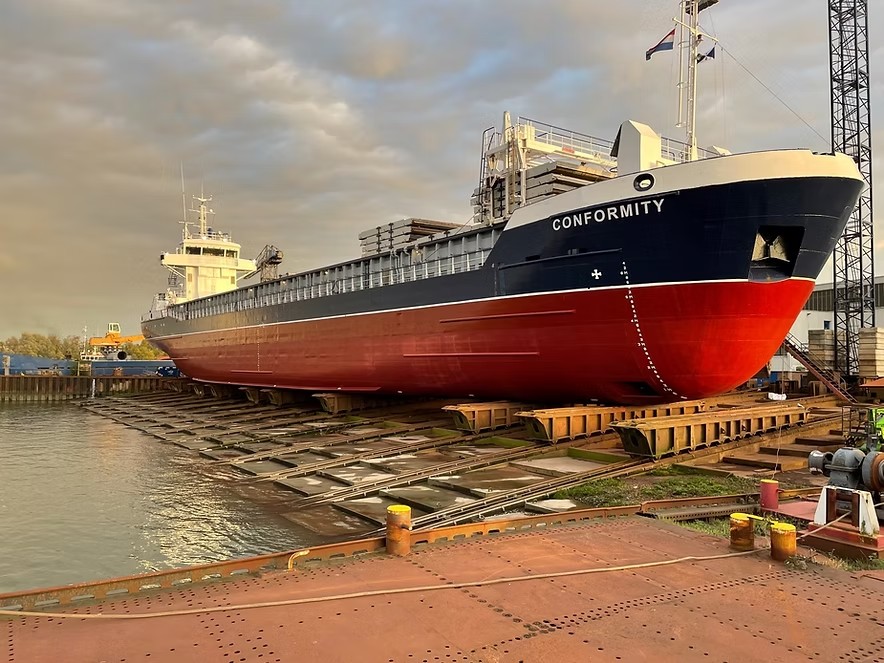  Celtic Sea - CONFORMITY           transiting Celtic Sea