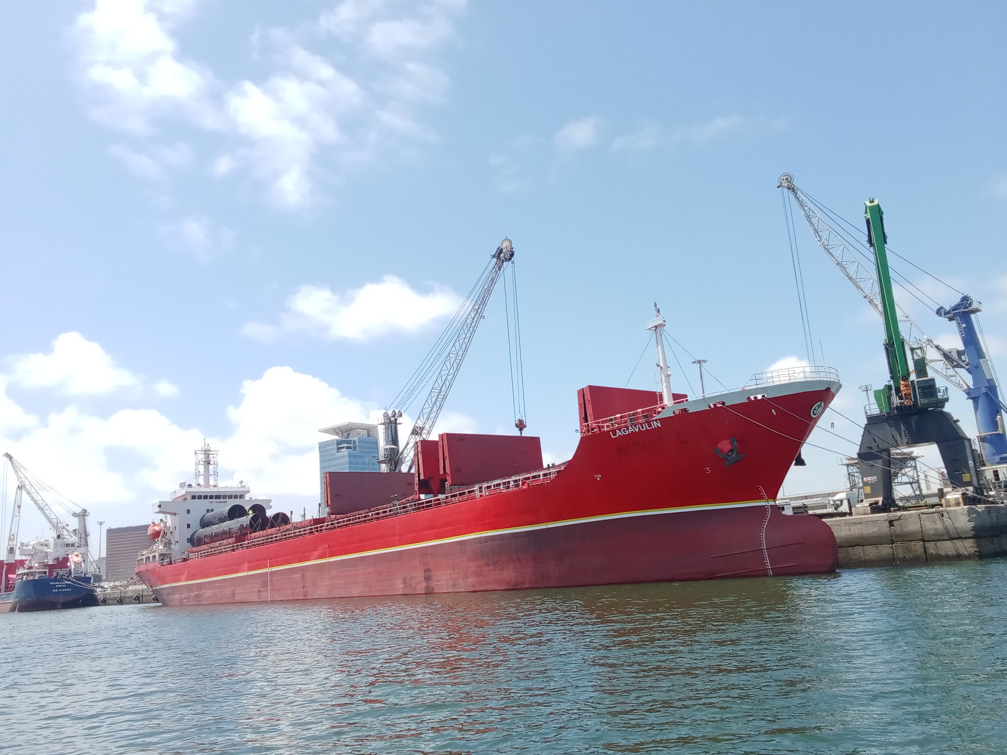  Irish Sea - LAGAVULIN transiting St Georges Channel
