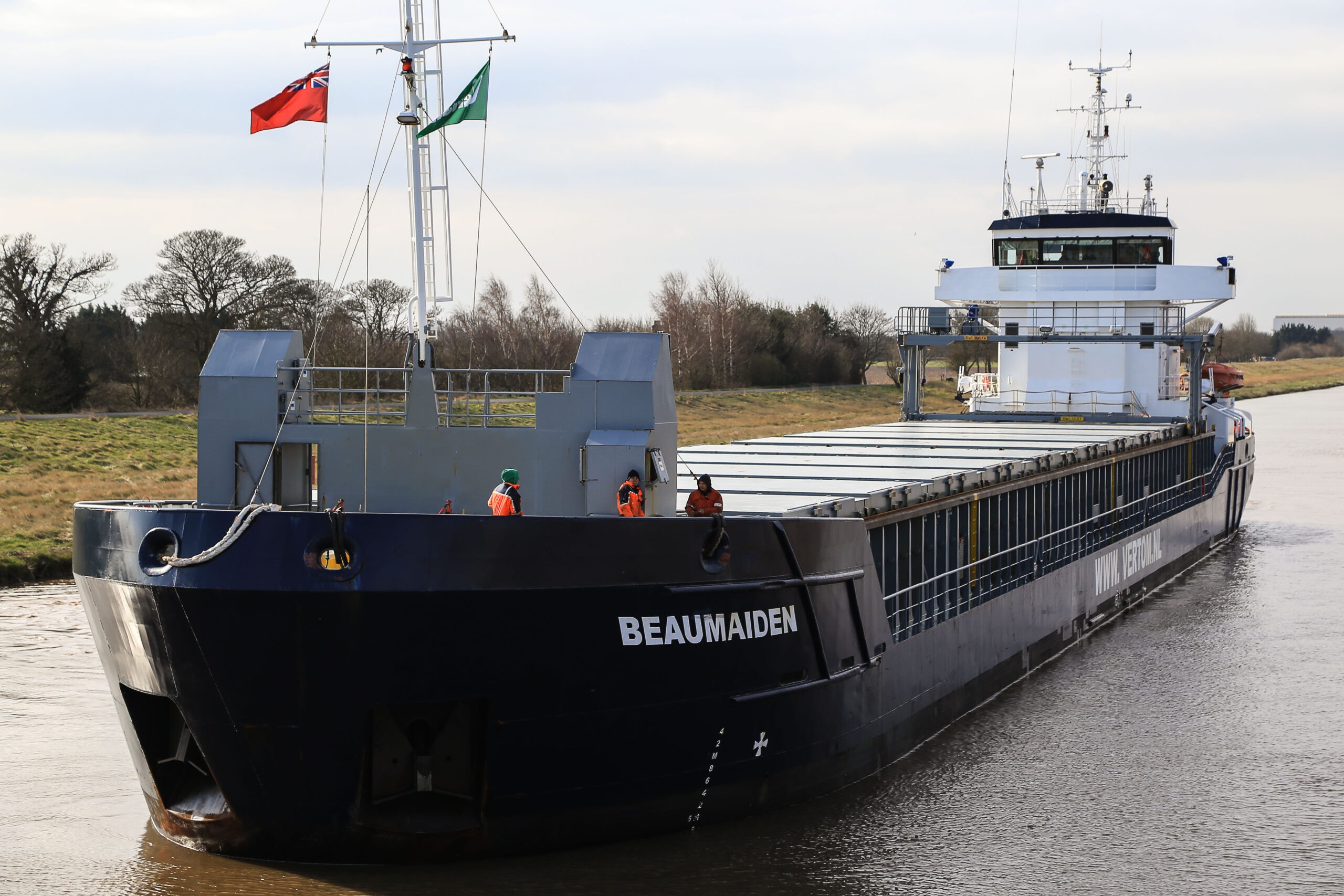  Irish Sea - BEAUMAIDEN           transiting North Channel Belfast