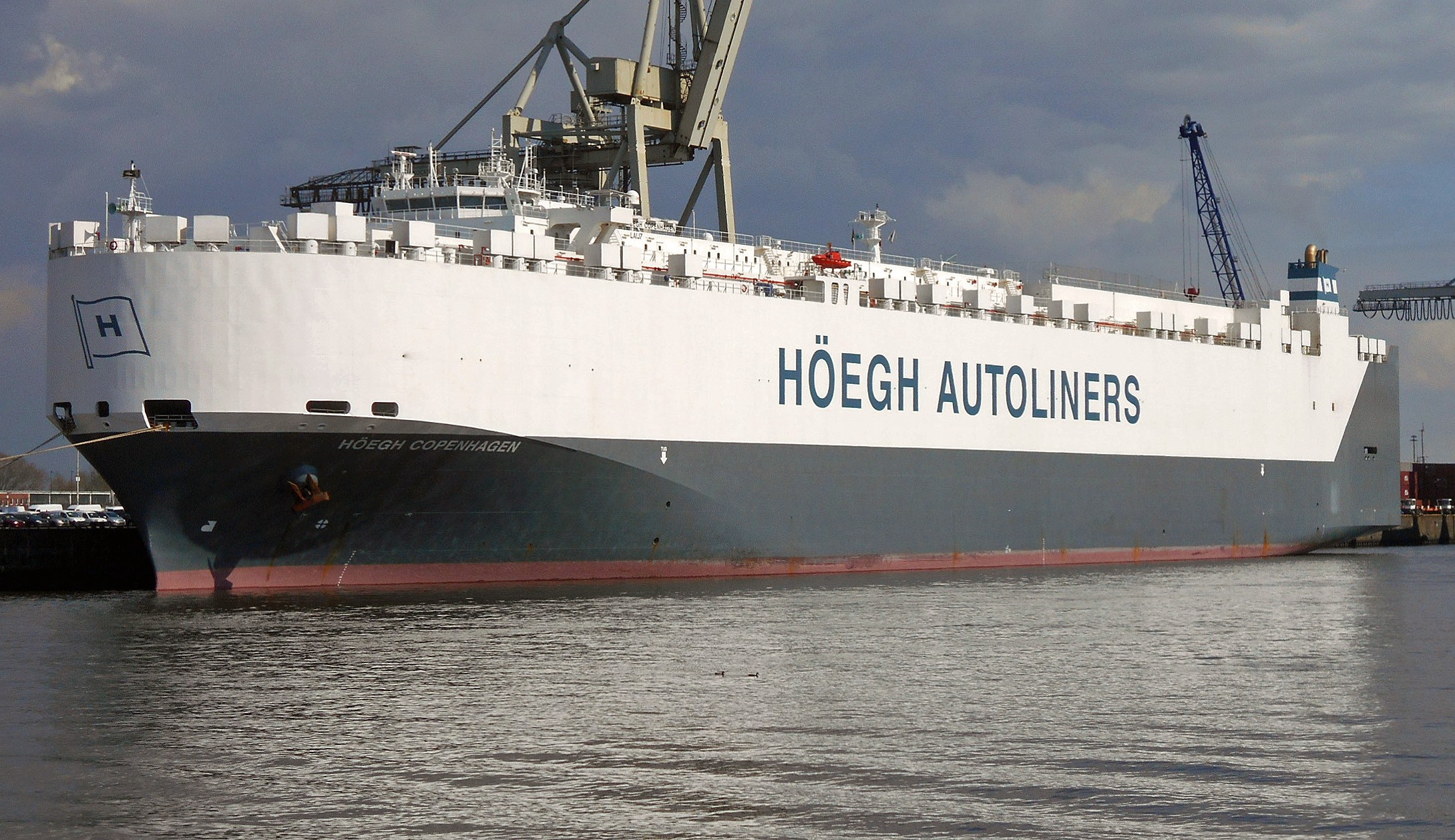 Southampton Departure: HOEGH COPENHAGEN    