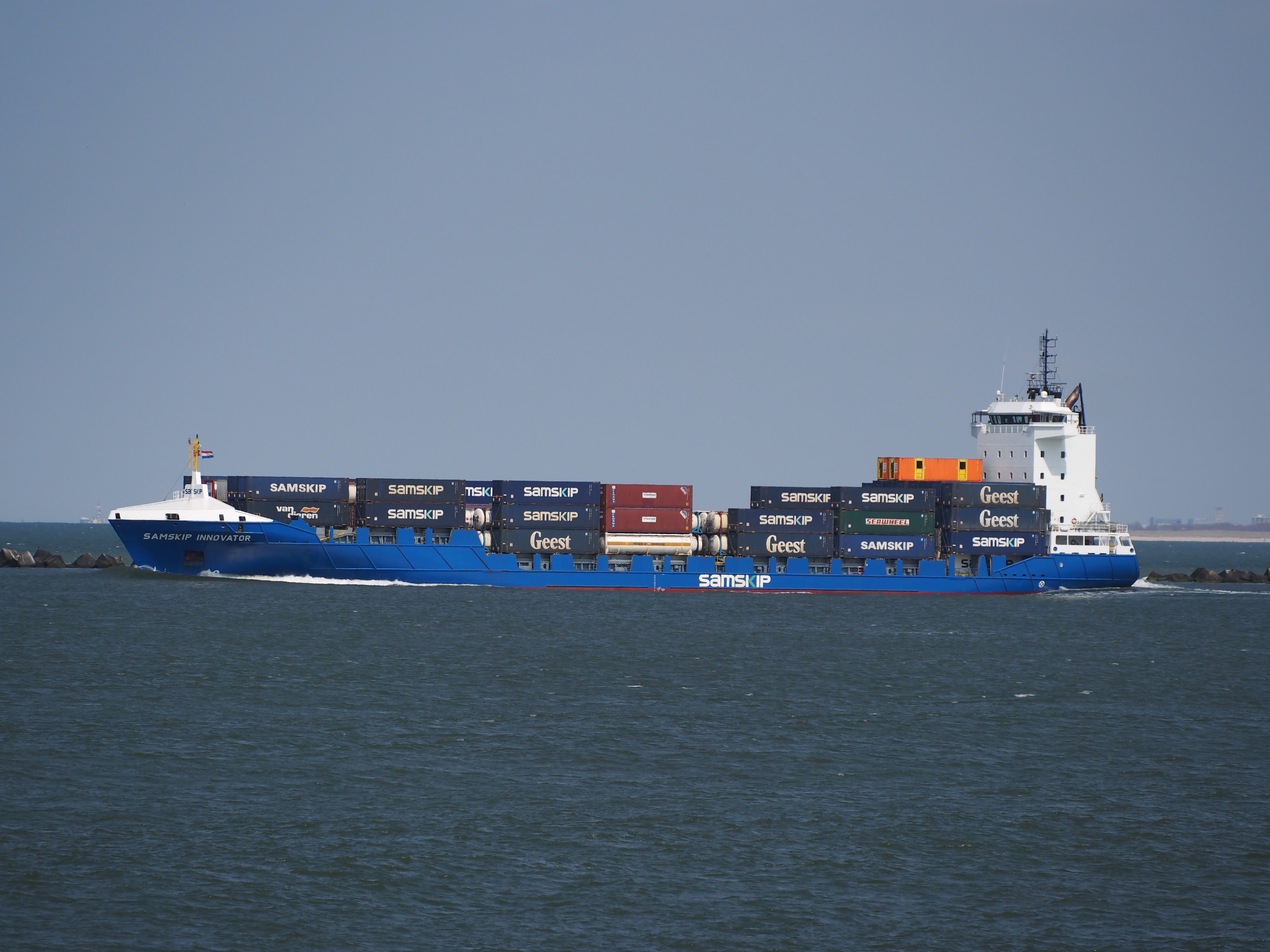 Humber Departure: SAMSKIP INNOVATOR   