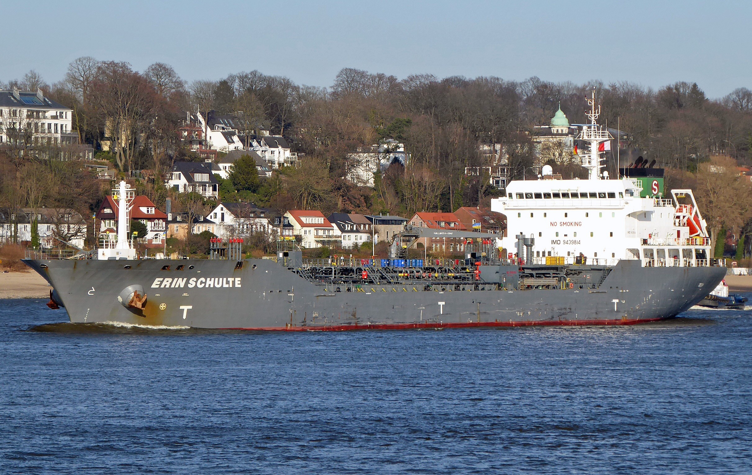 Transit: ERIN SCHULTE         entering English South Coast at The Dover Strait