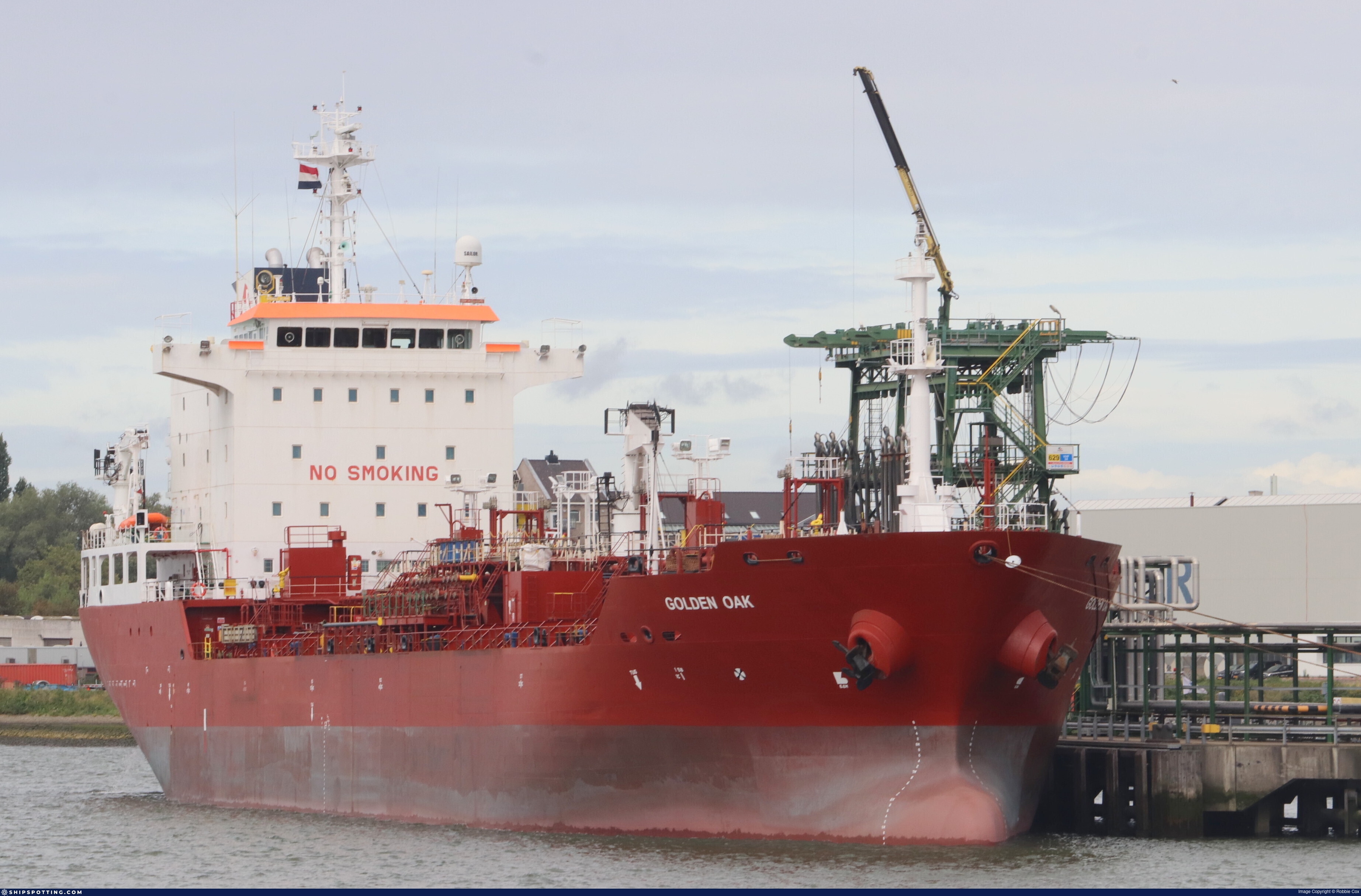 Transit: GOLDEN OAK entering English South Coast at The Dover Strait