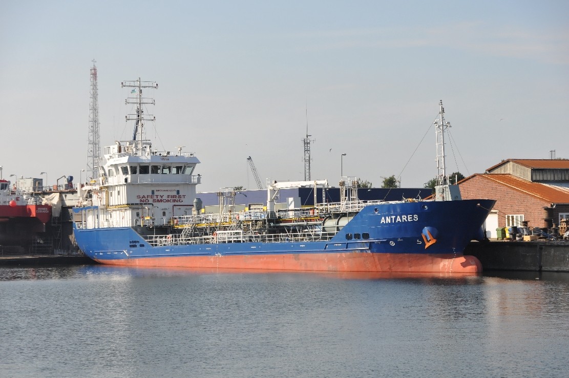 Transit: ANTARES              entering English South Coast at The Dover Strait