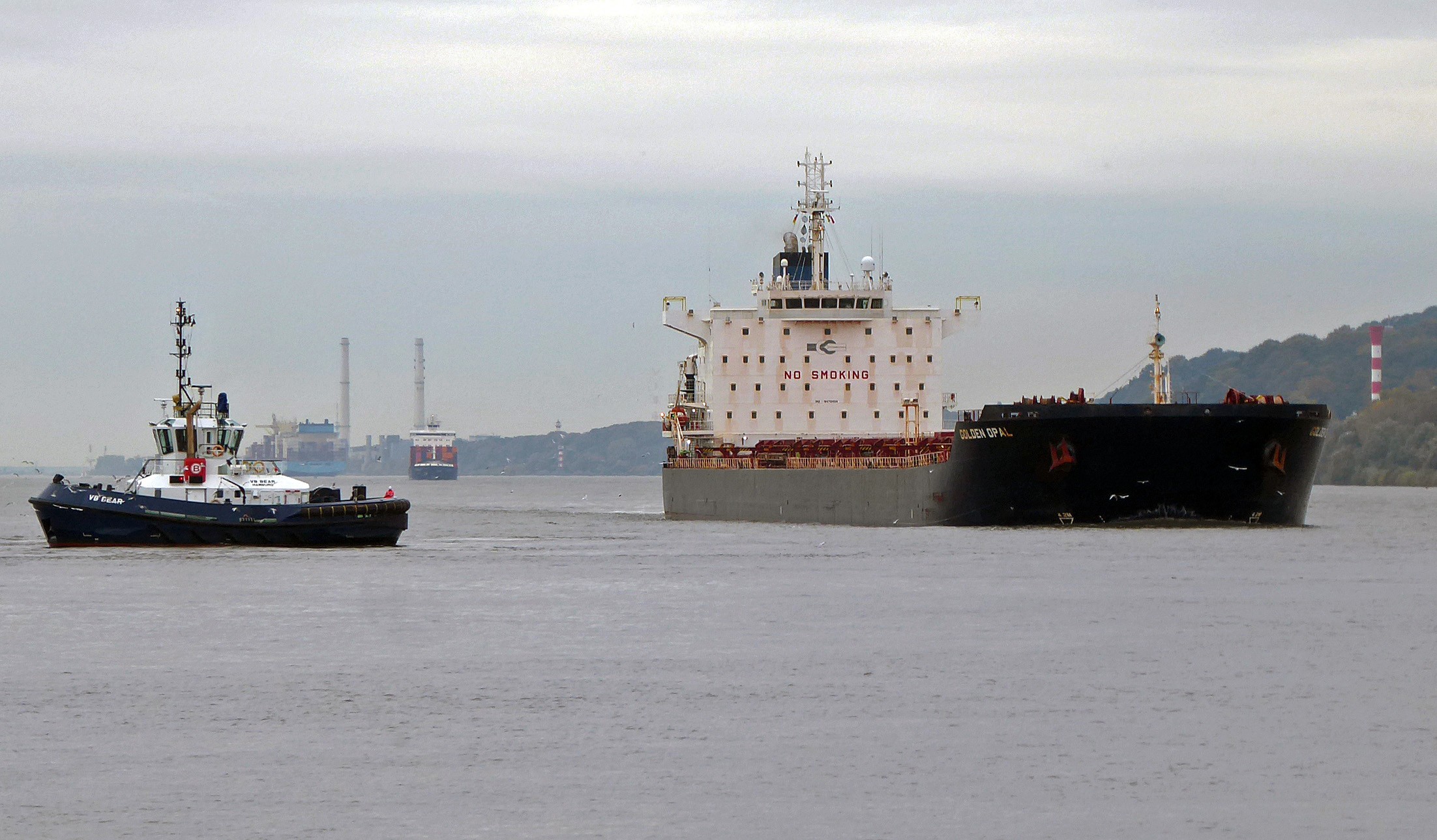 Transit: GOLDEN FROID         entering English South Coast at The Dover Strait