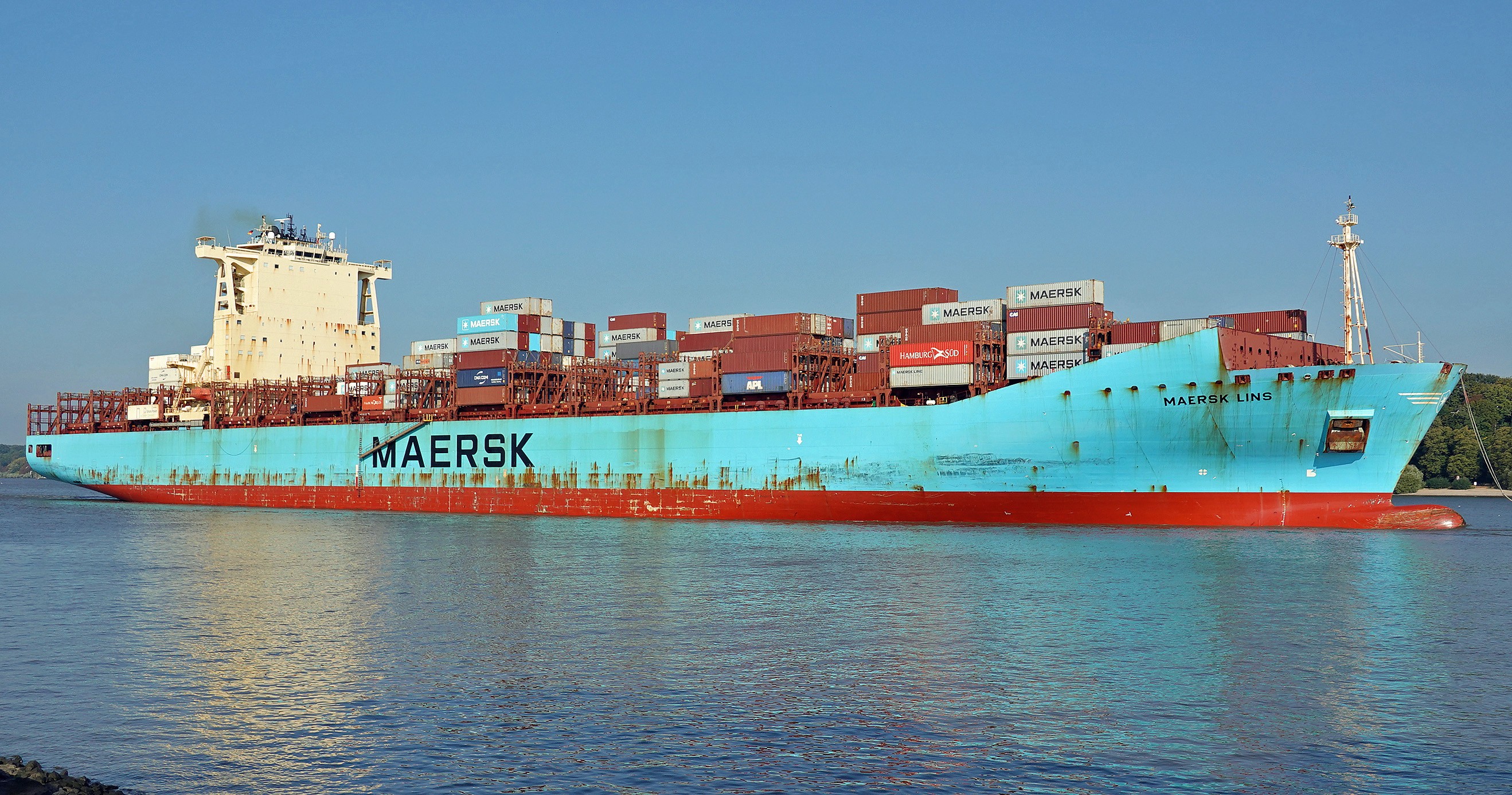Southampton Departure: MAERSK LINS         