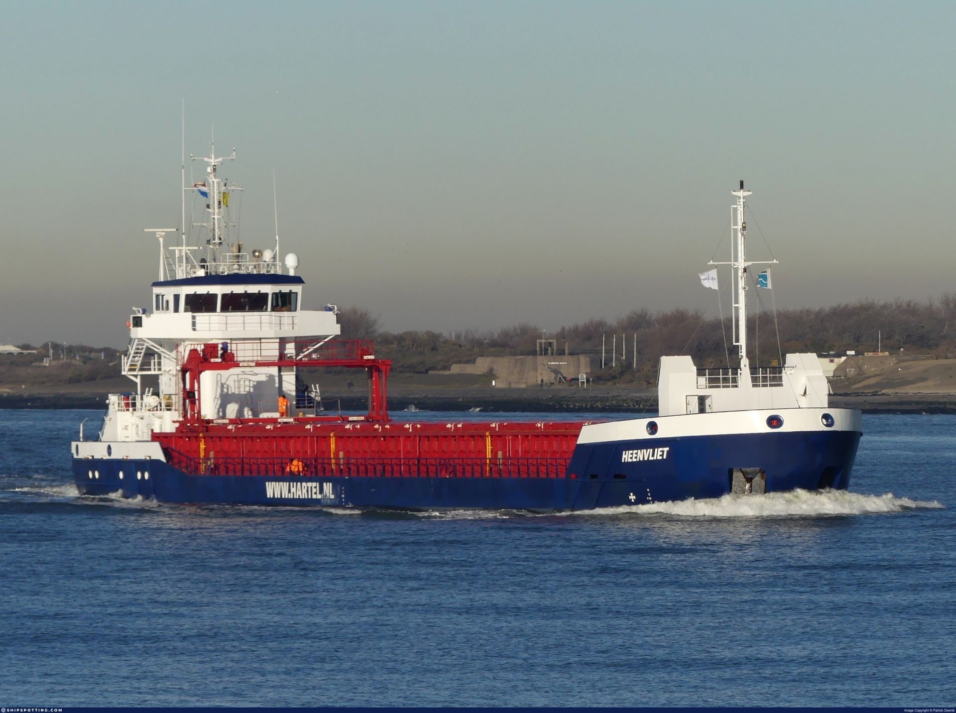 Transit: HEENVLIET            entering English South Coast at The Dover Strait