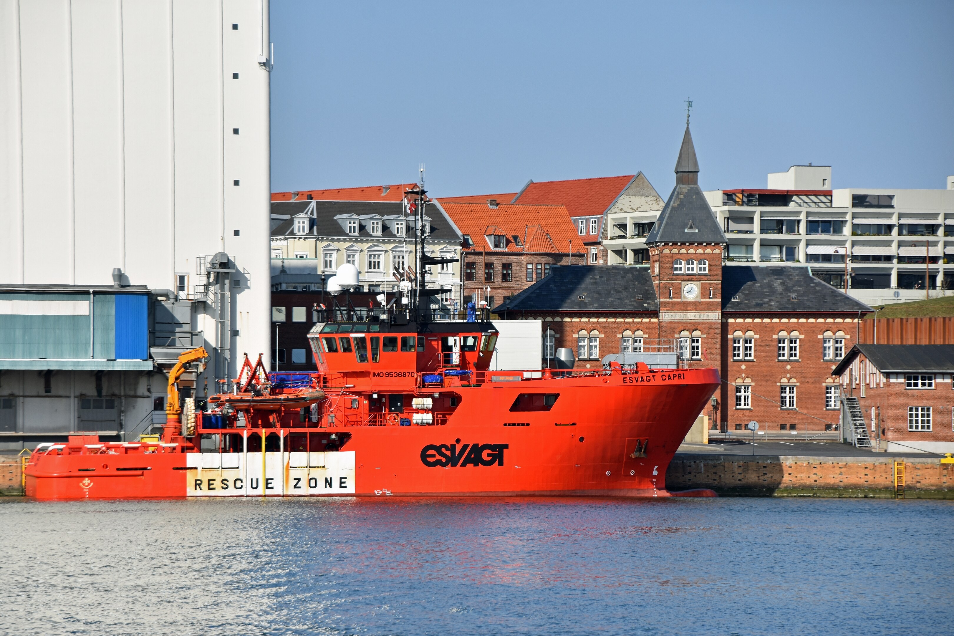 Aberdeen Departure: ESVAGT CAPRI        