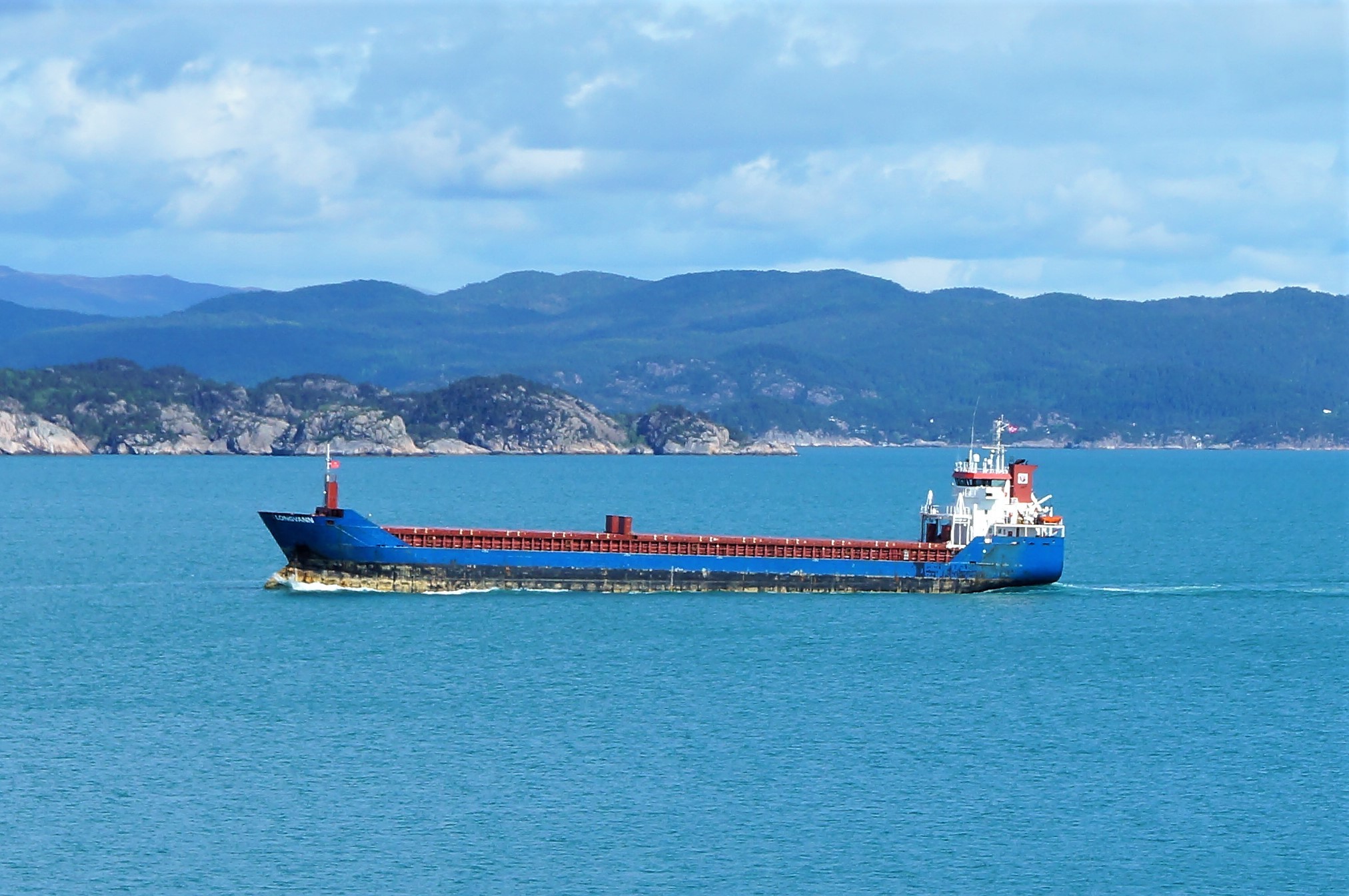 Transit: LONGVANN             entering English South Coast at The Dover Strait