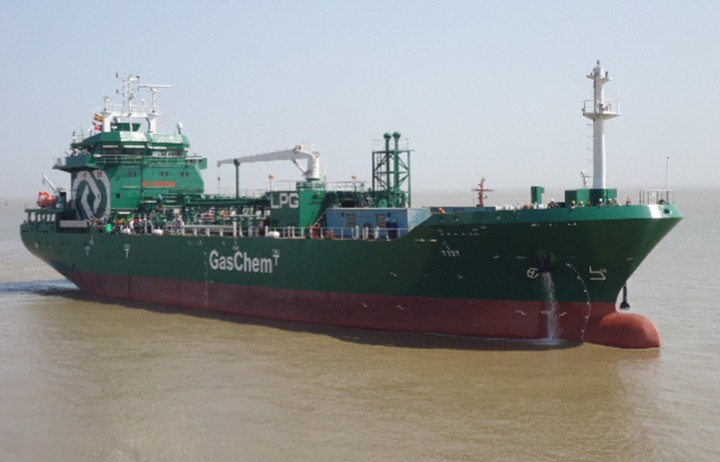 Southampton Arrival: CGAS LEOPARD