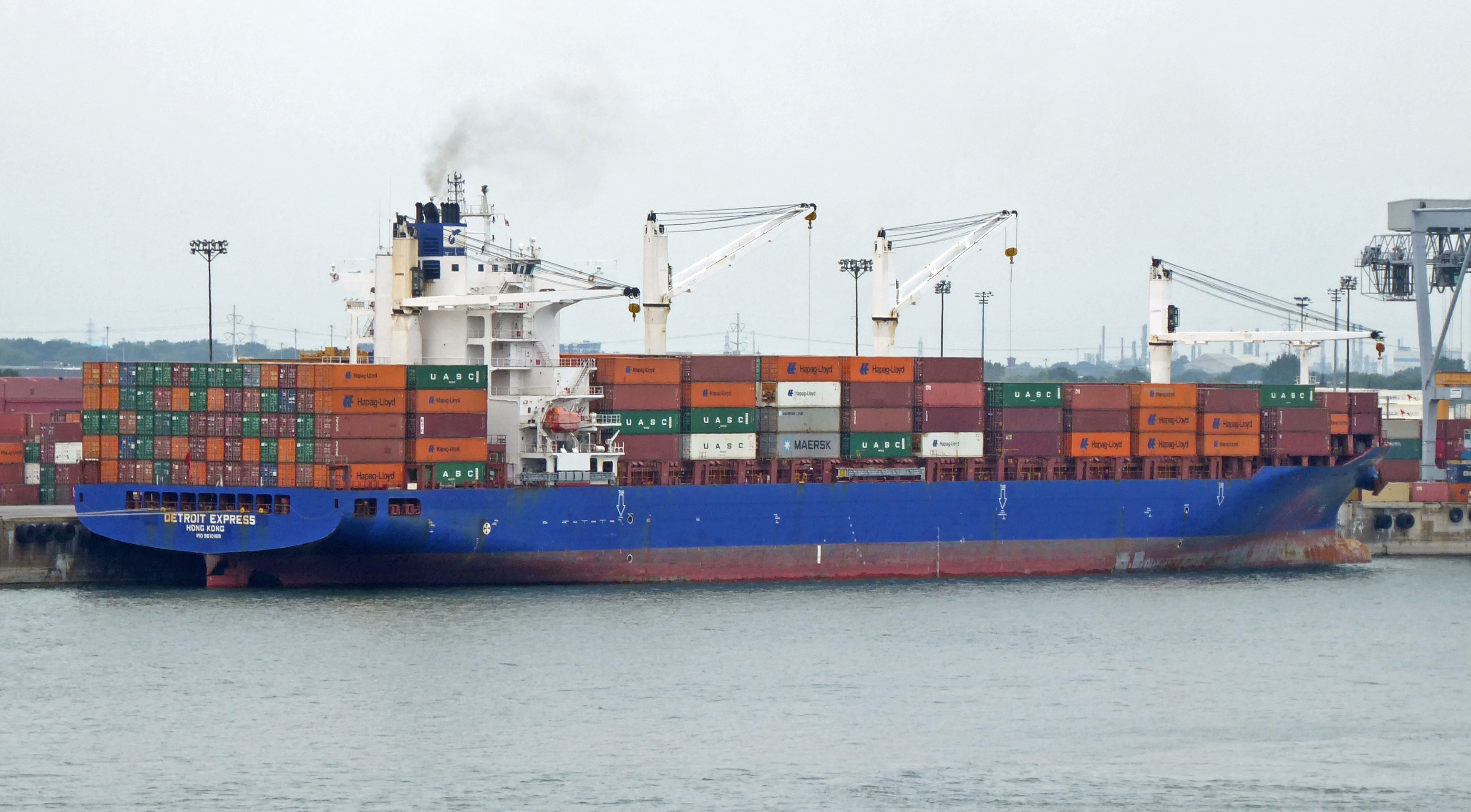 Transit: DETROIT EXPRESS      entering English South Coast at The Dover Strait