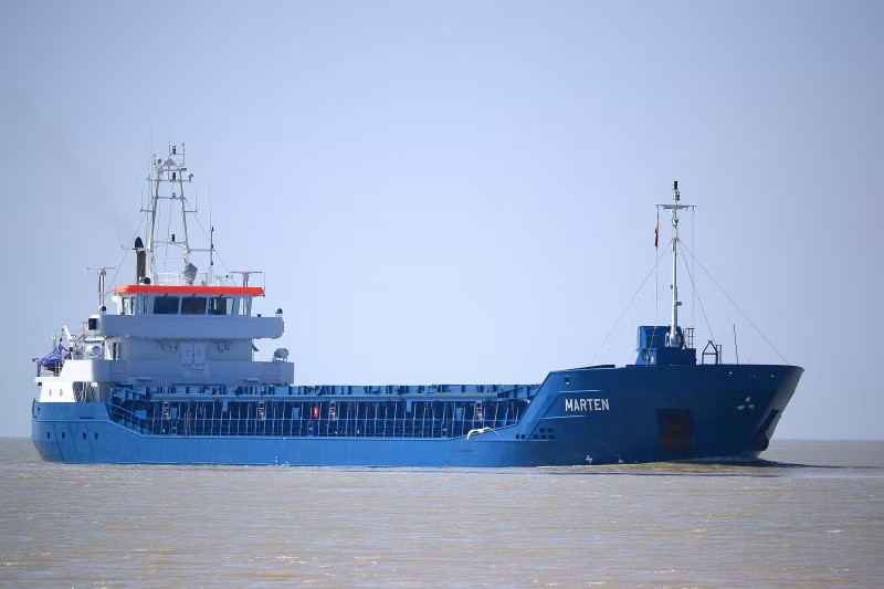  Irish Sea - MARTEN               transiting North Channel Belfast