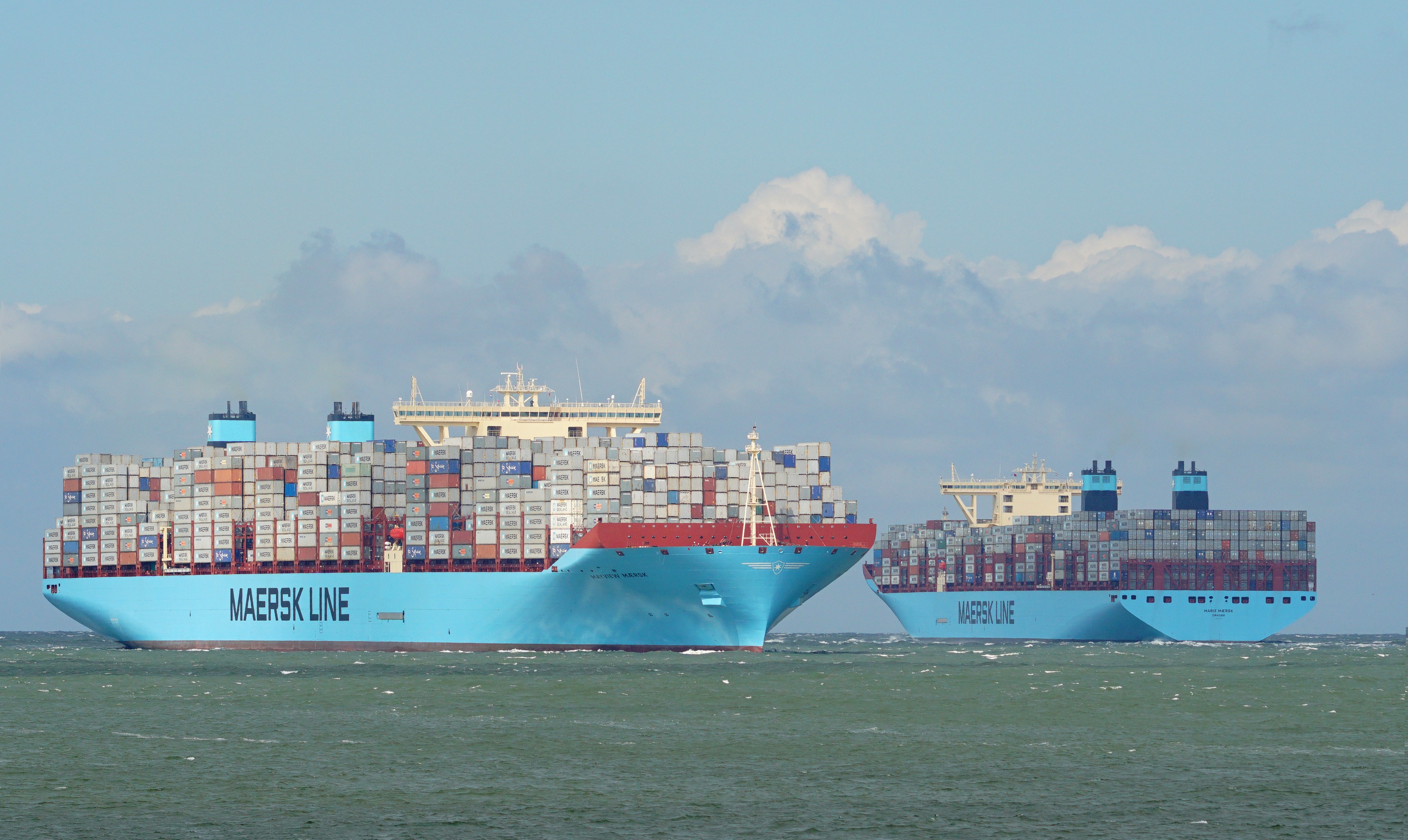 Transit: MARIE MAERSK entering English South Coast at The Dover Strait