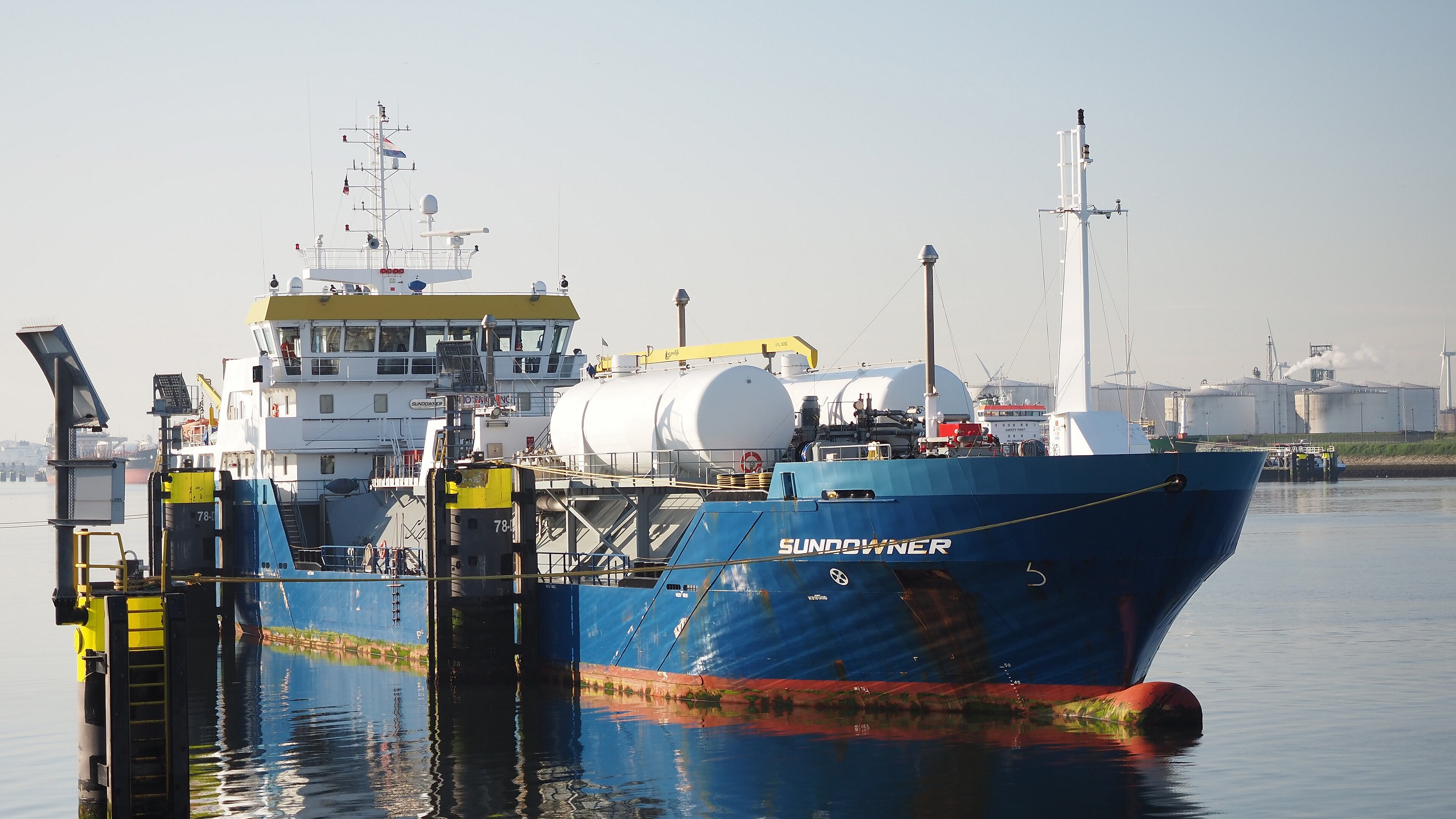 Transit: SUNDOWNER            entering English South Coast at The Dover Strait