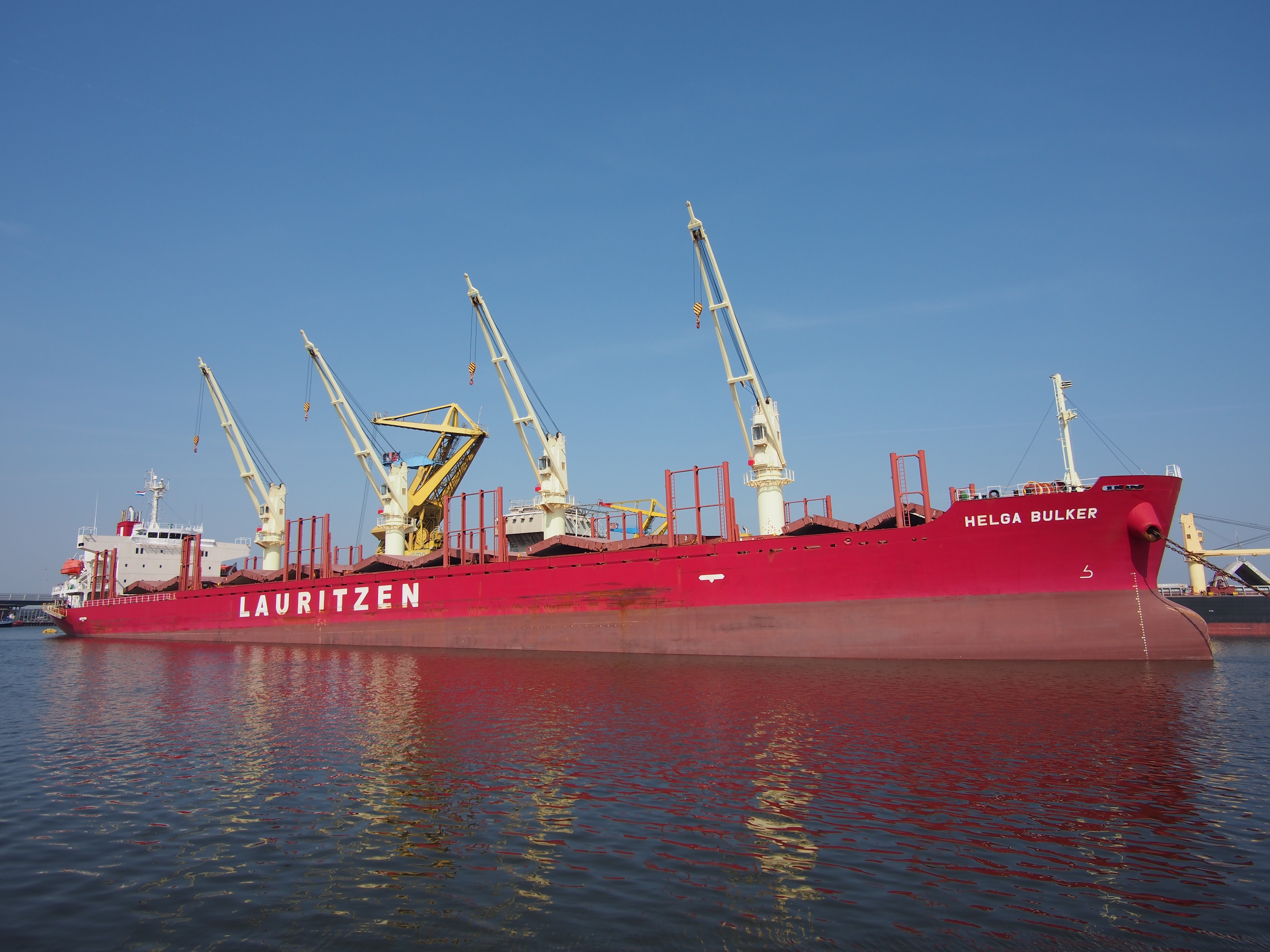 Transit: ADASUN               entering English South Coast at The Dover Strait