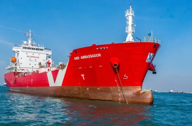 Transit: IVER AMBASSADOR      entering English South Coast at The Dover Strait