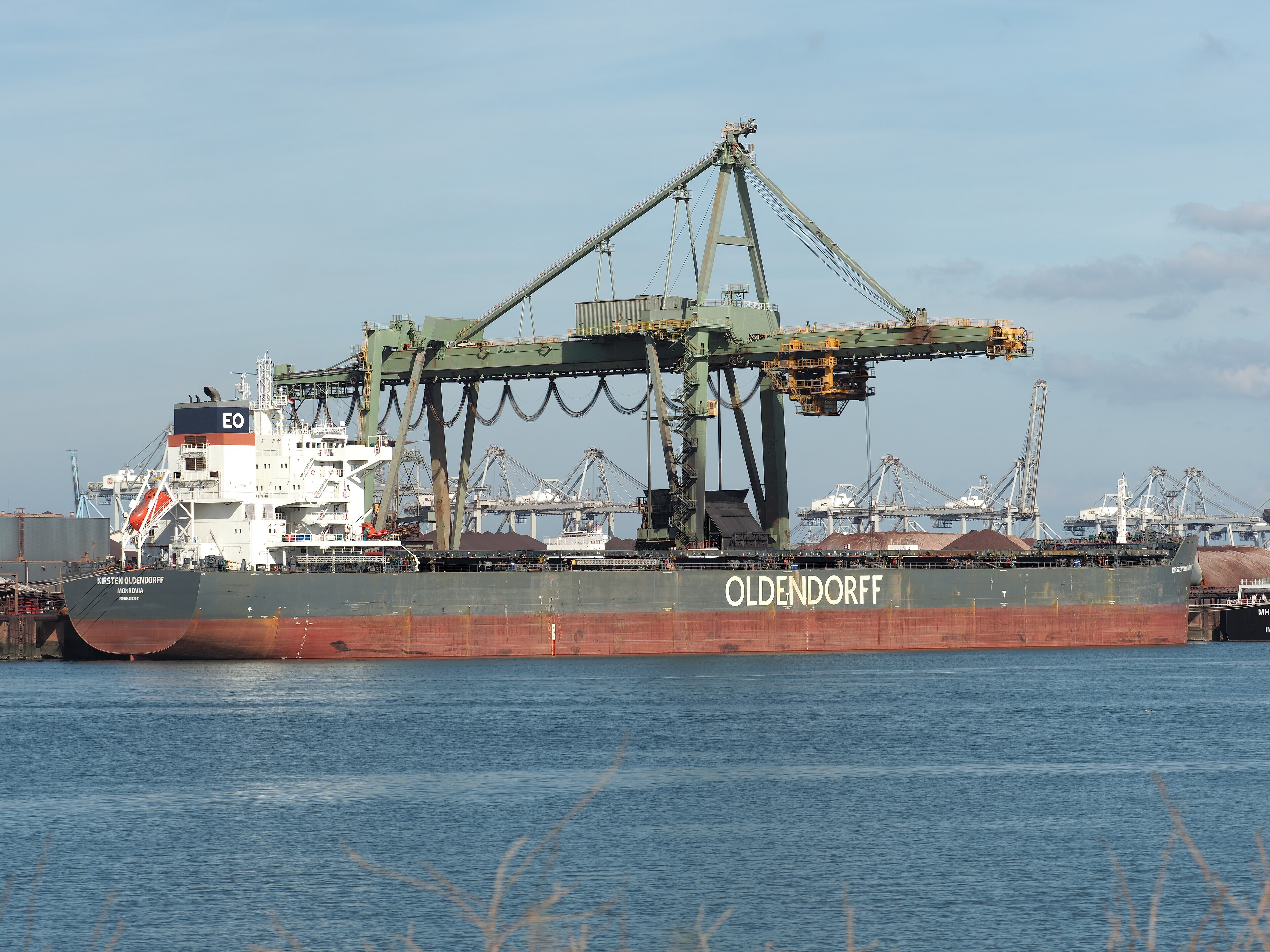 Humber Departure: KIRSTEN OLDENDORFF  