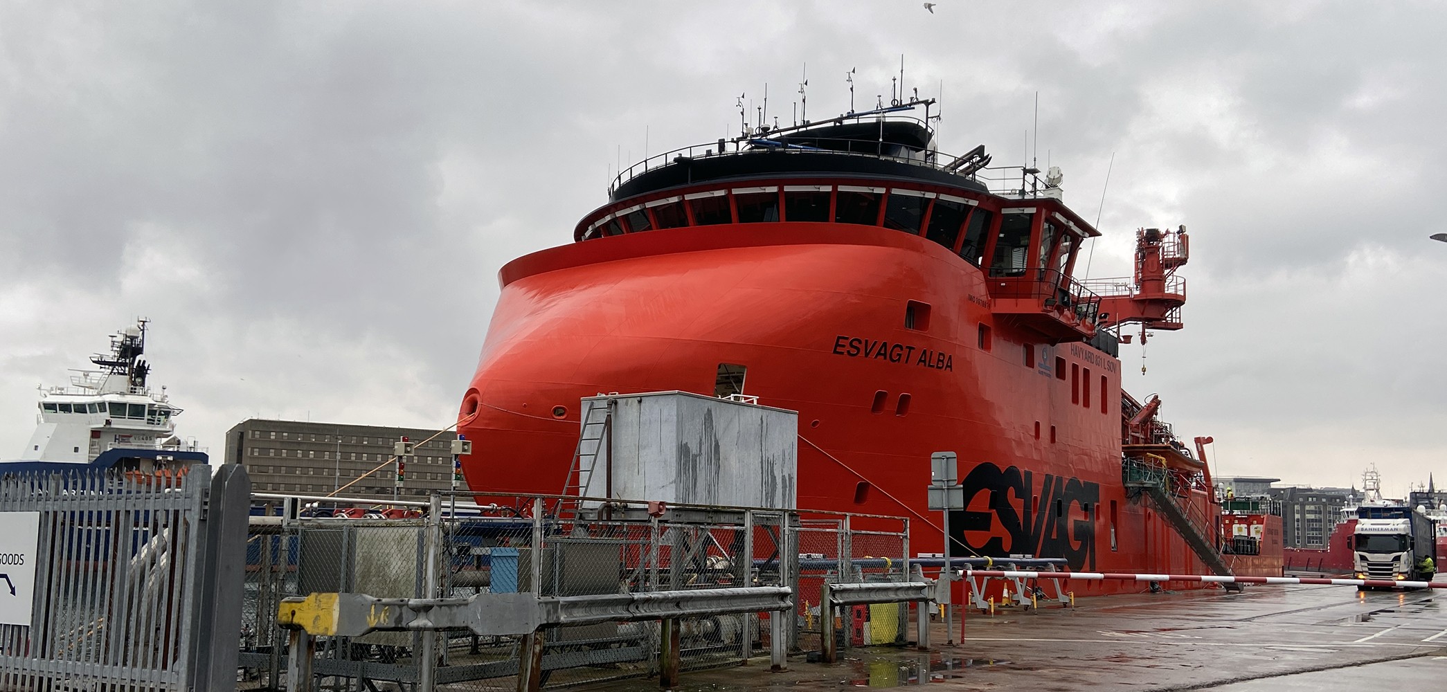  Scottish East Coast - ESVAGT ALBA          transiting Dornoch Firth Coast