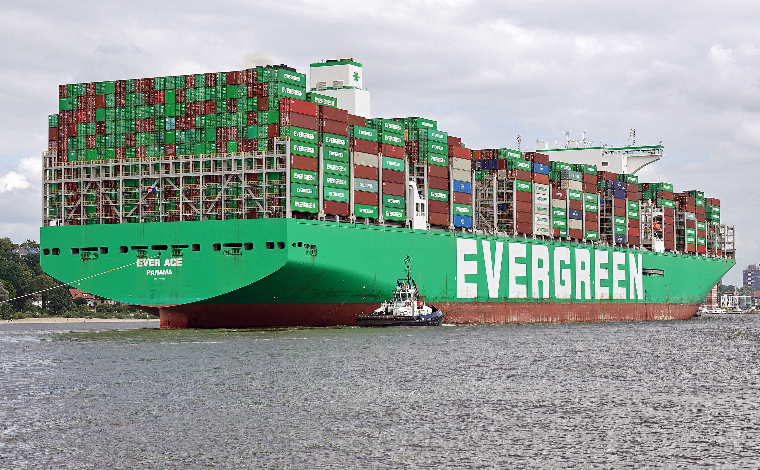 Transit: EVER ACE             entering English South Coast at The Dover Strait