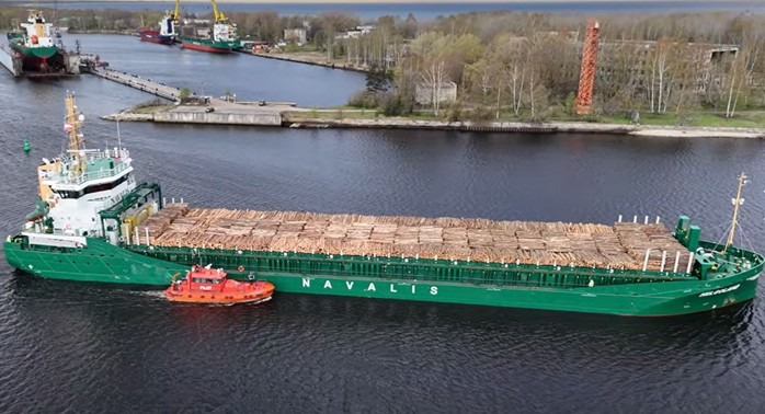 Transit: SAAREMAA             entering English South Coast at The Dover Strait