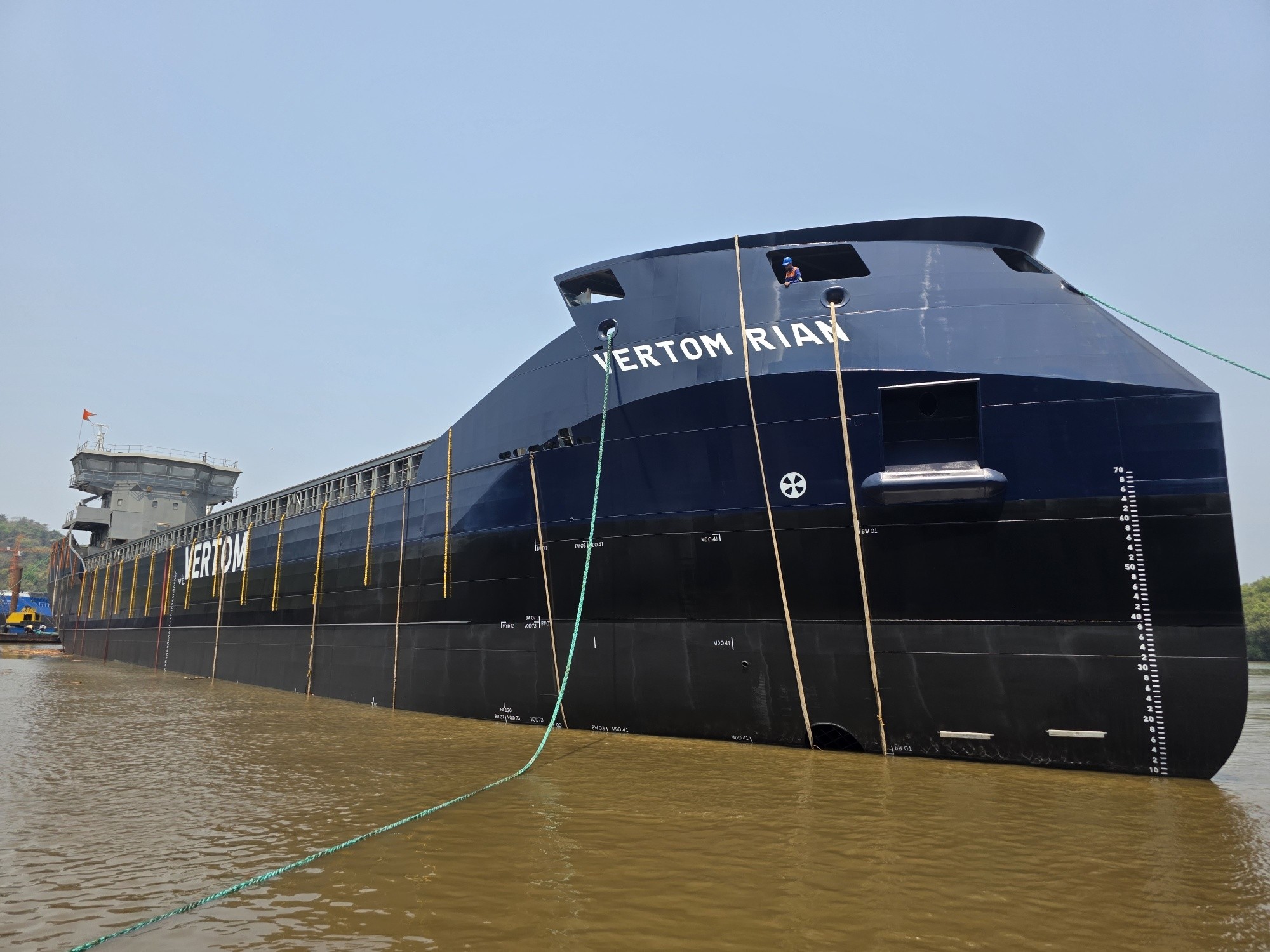 Transit: VERTOM RIAN          entering English South Coast at The Dover Strait