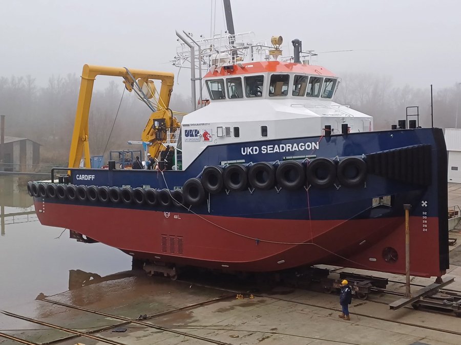 Humber Departure: UKD SEADRAGON       