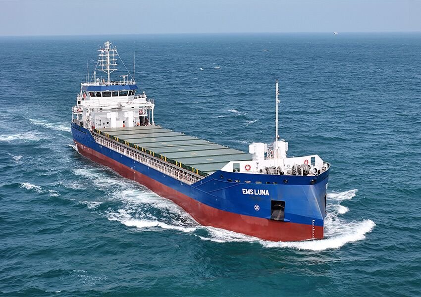 Humber Departure: EMS LUNA            