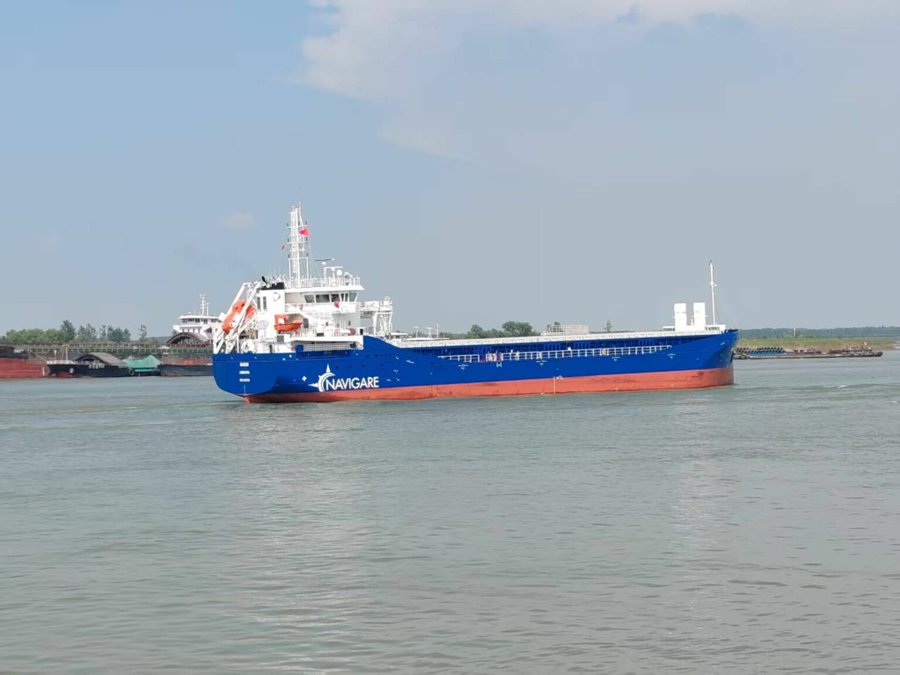 Transit: HAV SARDIS           entering English South Coast at The Dover Strait