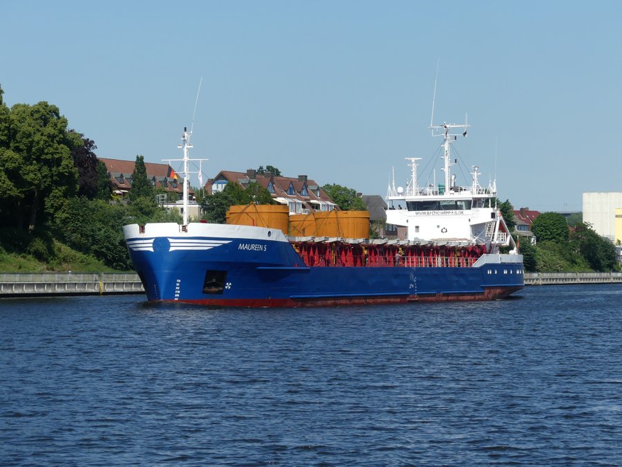 Humber Arrival: MAUREEN S           