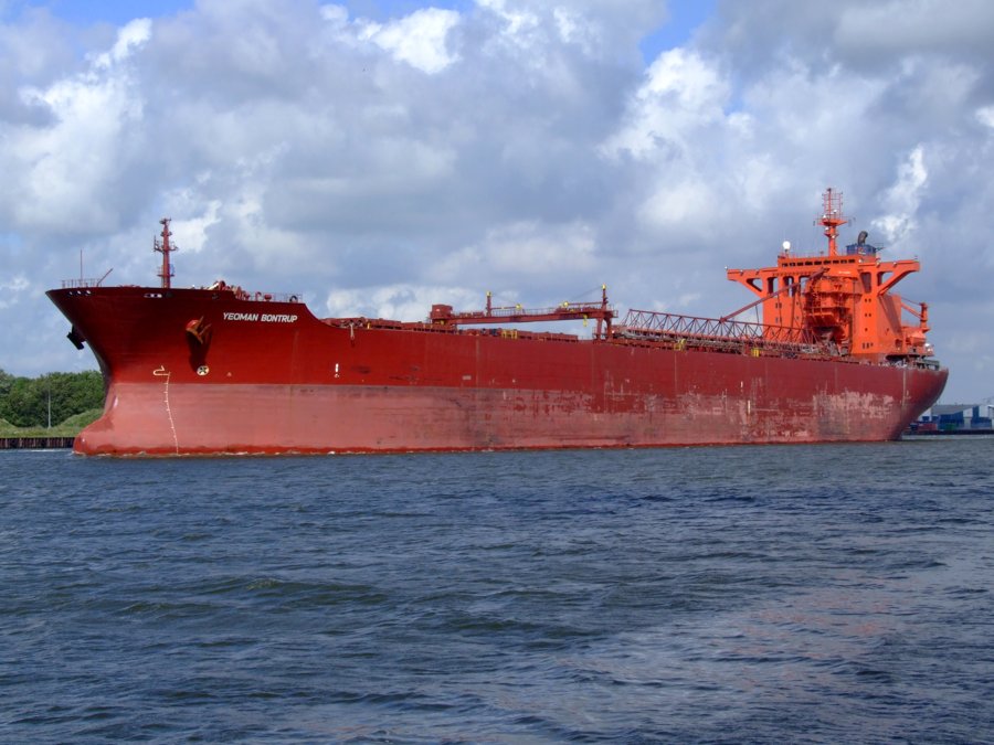 Scottish West Coast - YEOMAN BONTRUP       transiting The Minch