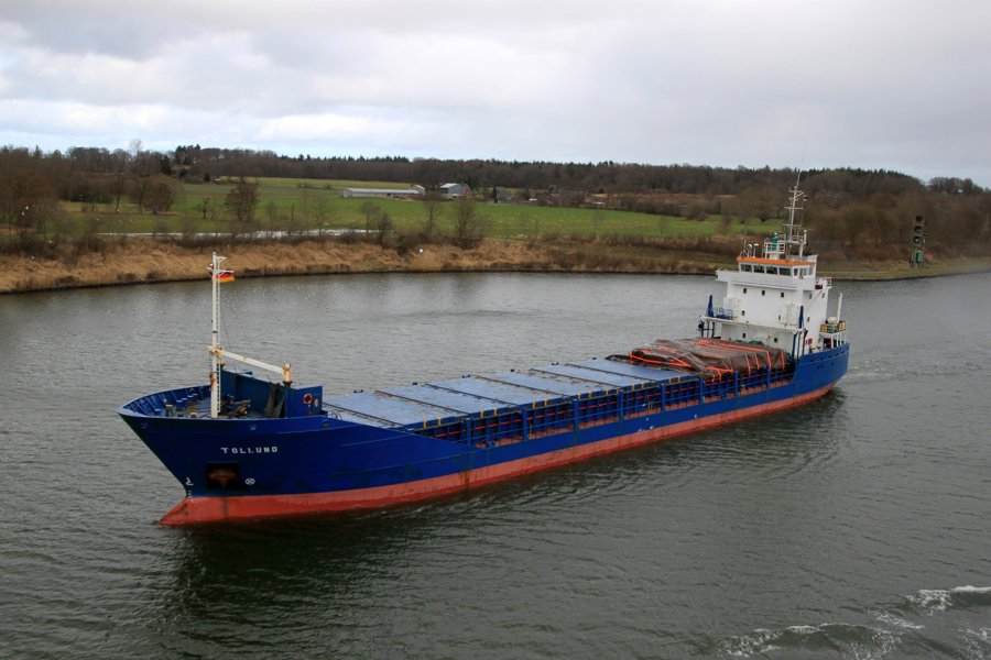 Transit: TOLLUND              entering English South Coast at The Dover Strait