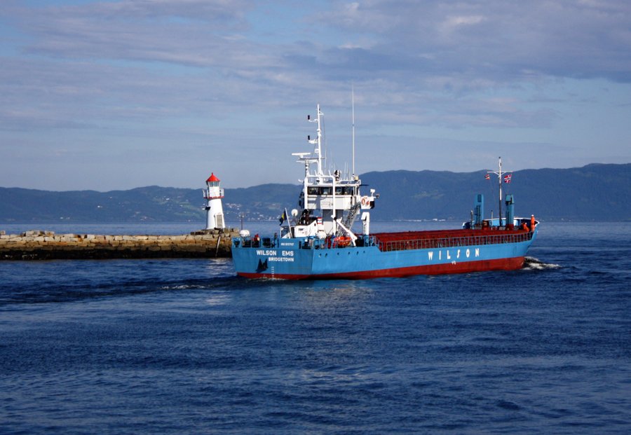 Transit: WILSON EMS           entering English South Coast at The Dover Strait