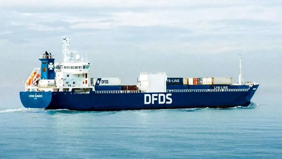 Transit: LYSVIK SEAWAYS entering English South Coast at The Dover Strait