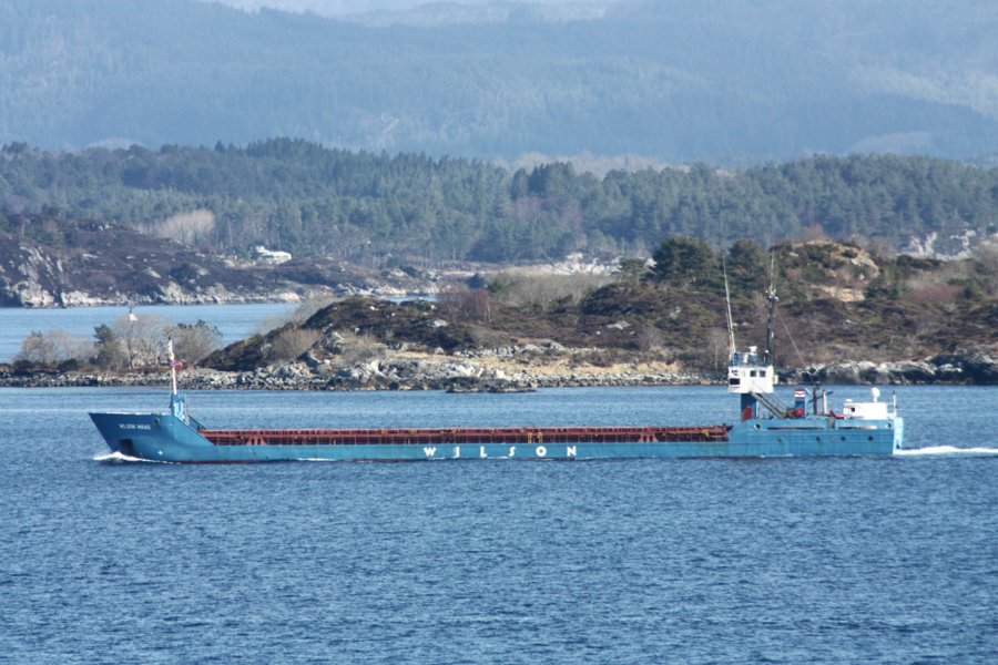  Irish Sea - WILSON MAAS          transiting Irish Sea West of Man