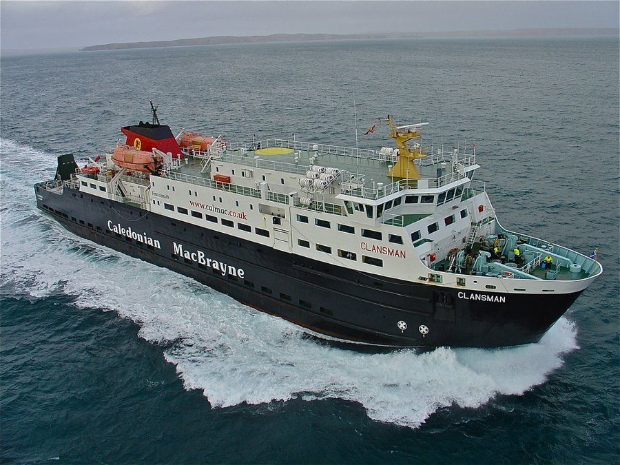  Scottish West Coast - CLANSMAN transiting Little Minch & Skye