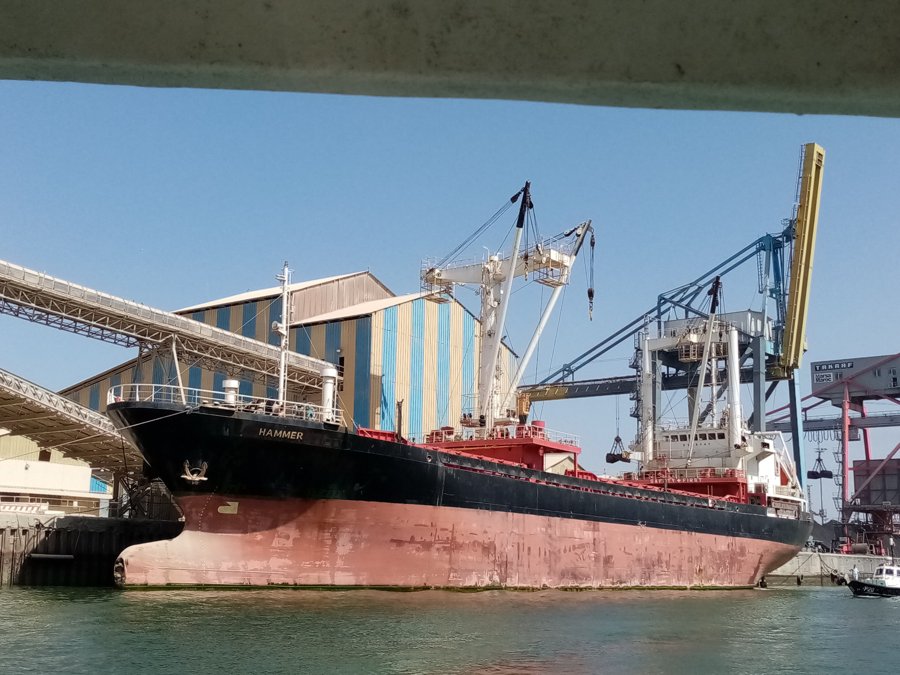 Transit: HAMMER entering English South Coast at The Dover Strait